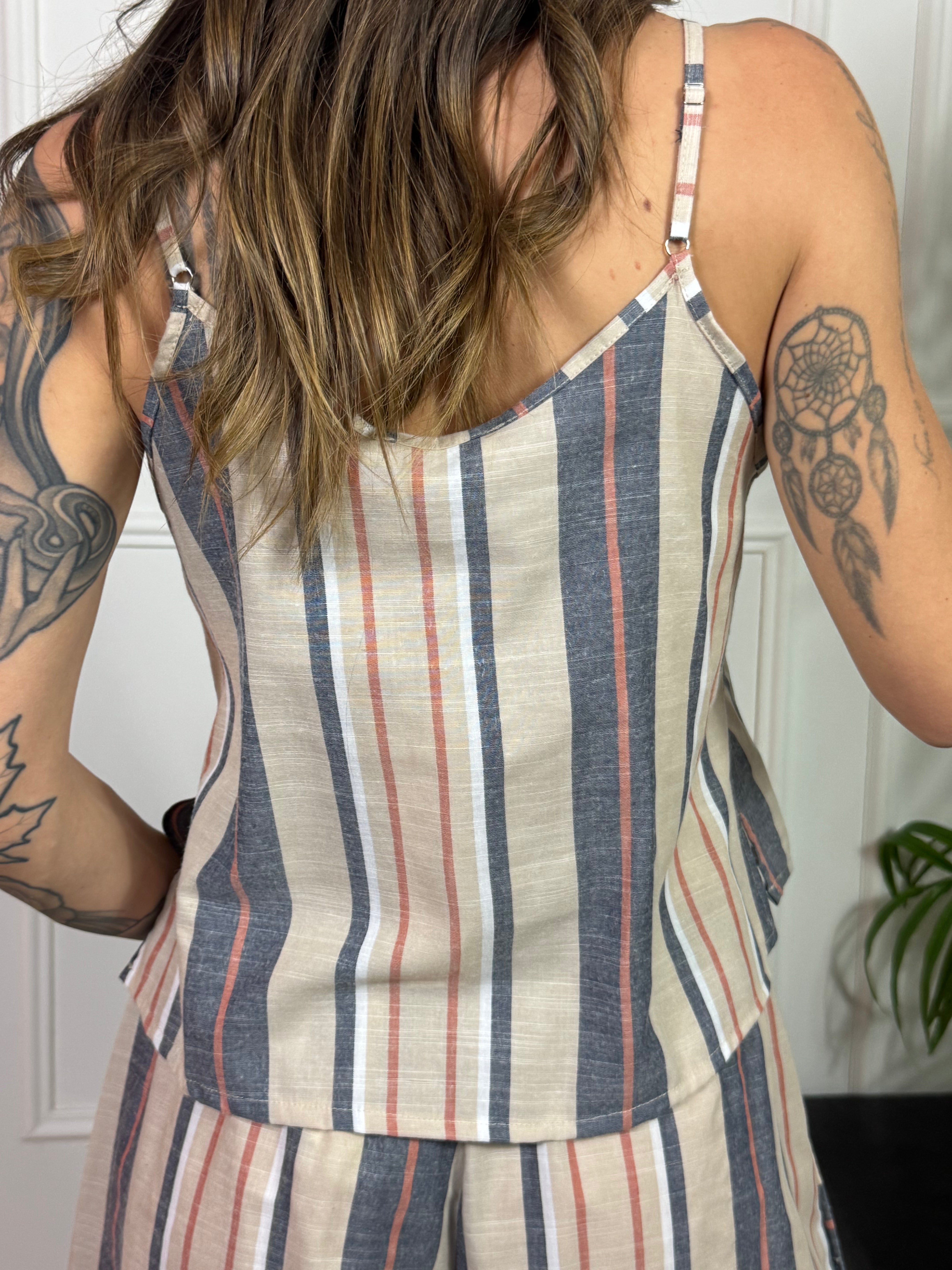 Top canotta Victoria ILMH RIGHE - MACRAME' - LACCETTI
