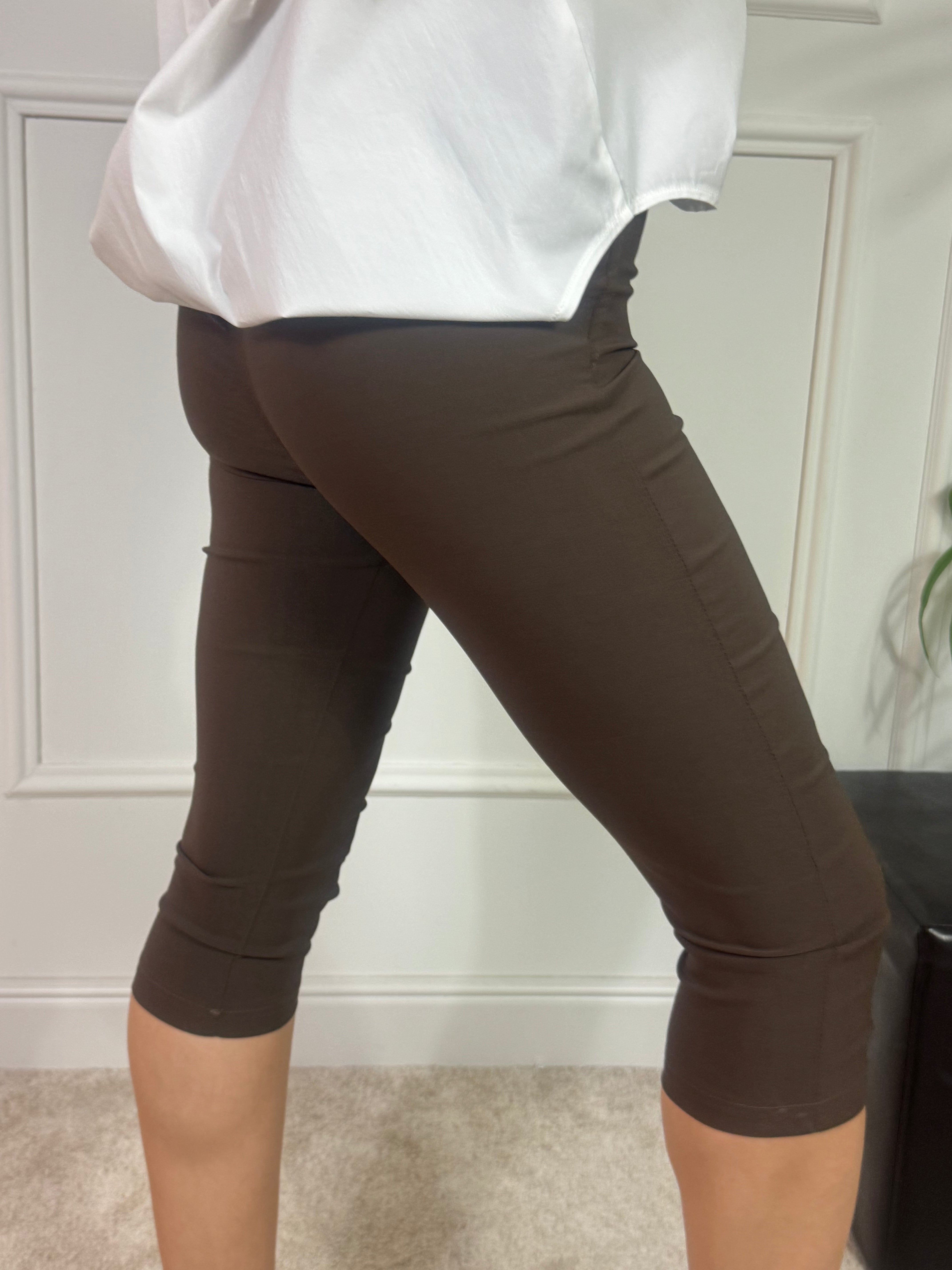 Pantalone bermuda pinocchietto in viscosa elasticizzata Victoria ILMH