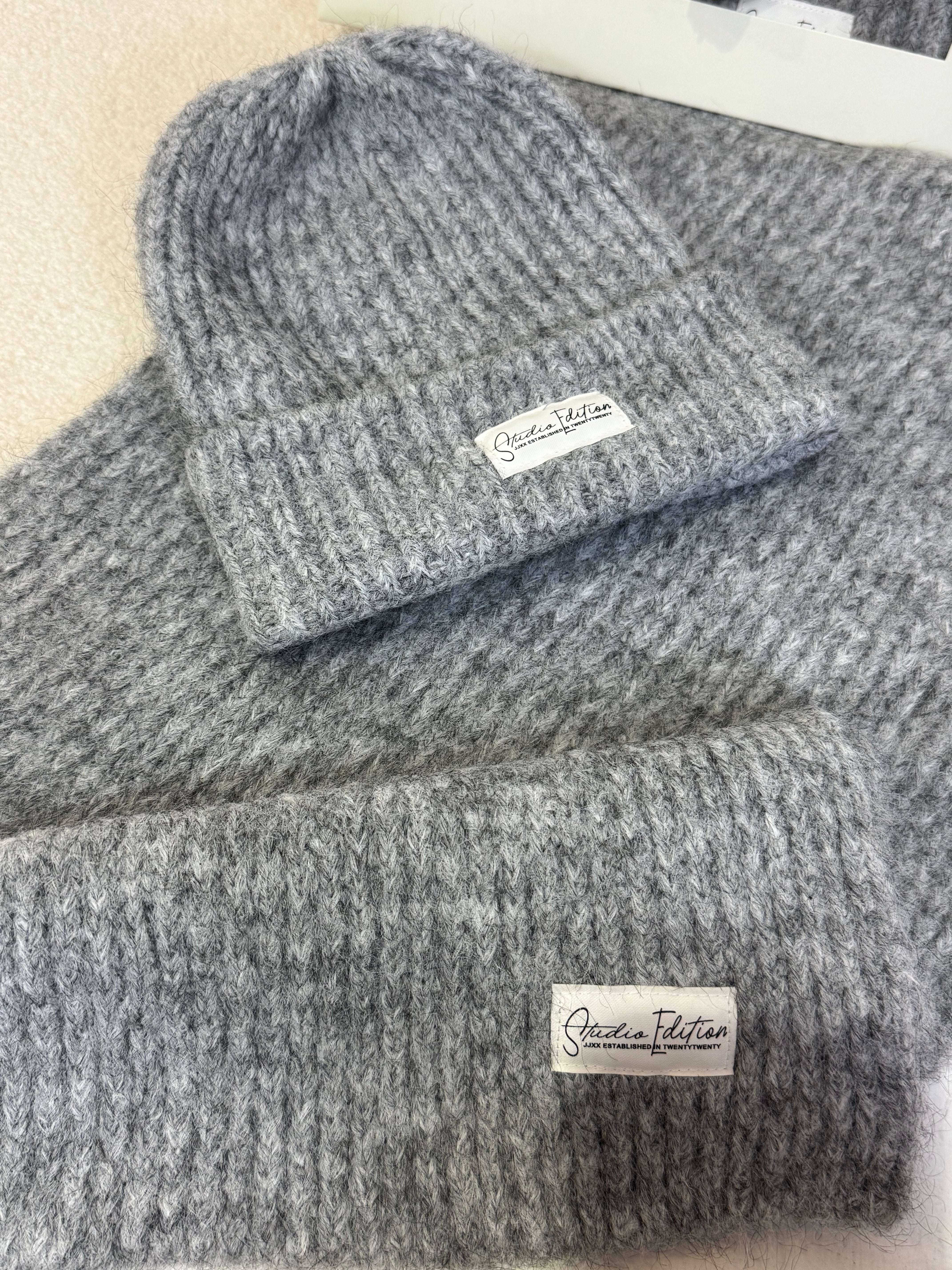 SET COMPLETO CUFFIA + SCIARPA misto lana JJXX