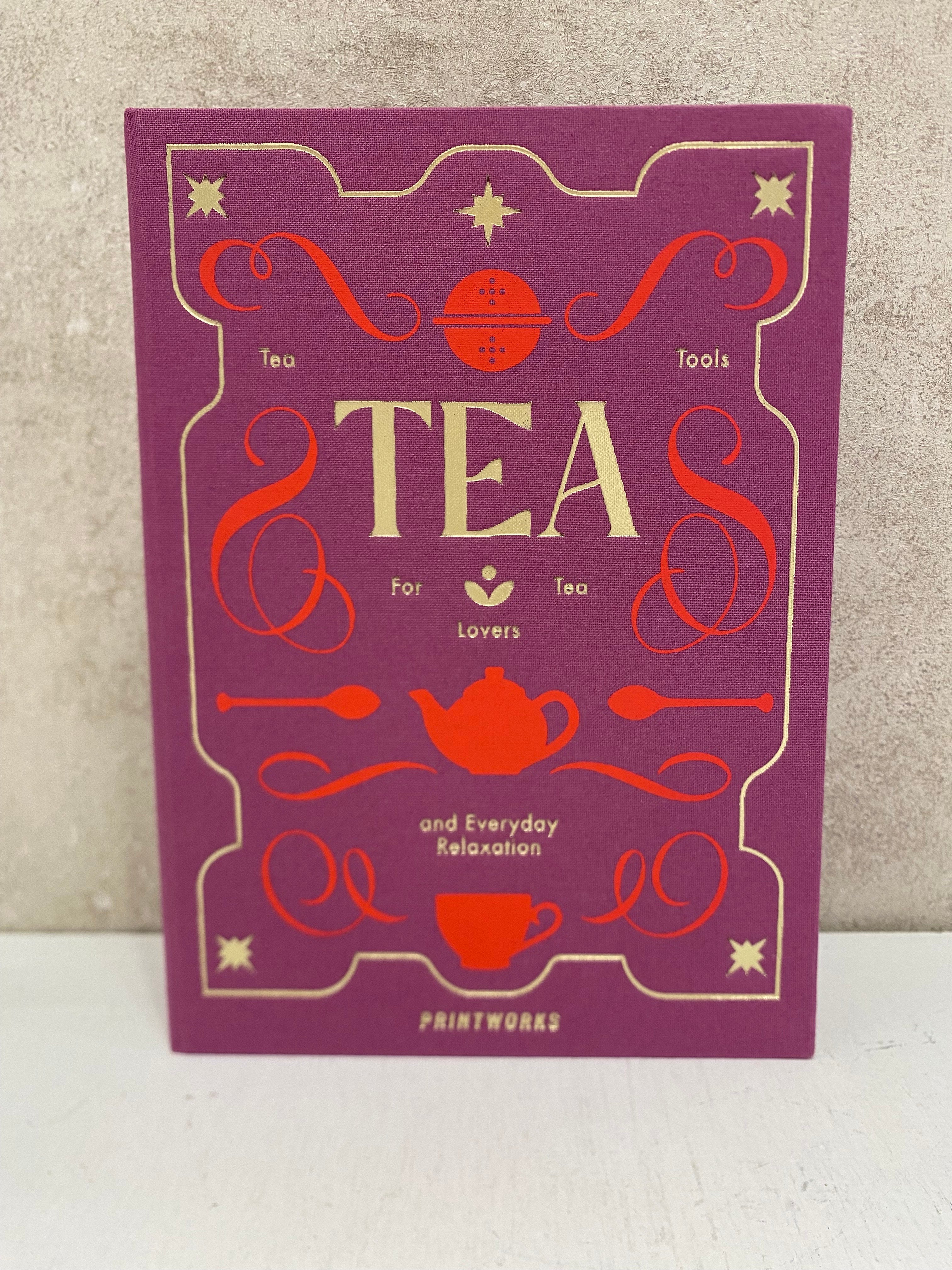 TEA scatola con utensili