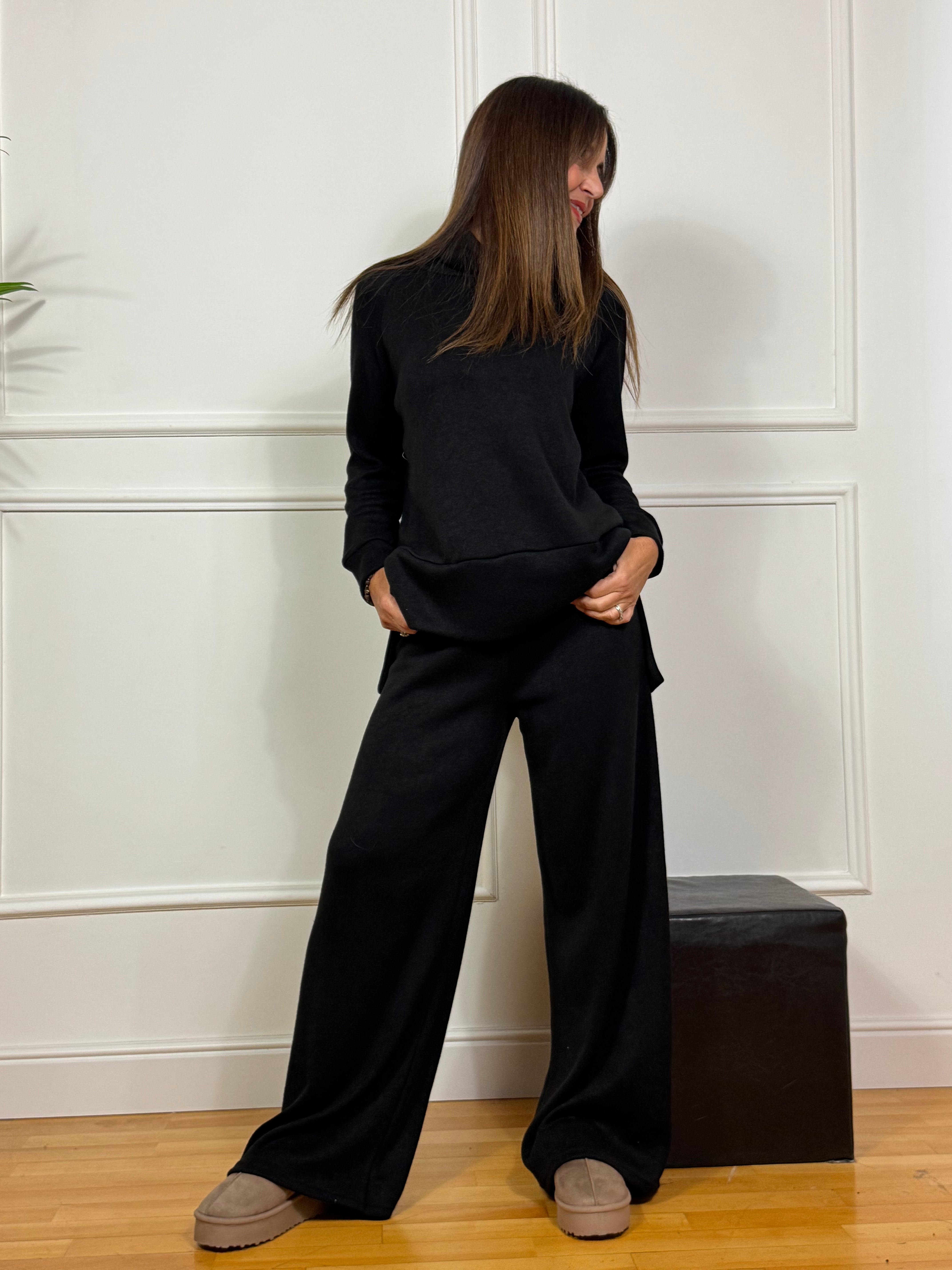 Set completo tuta in maglia Victoria ILMH MAGLIA COLLO CRATERE + PANTALONE AMPIO