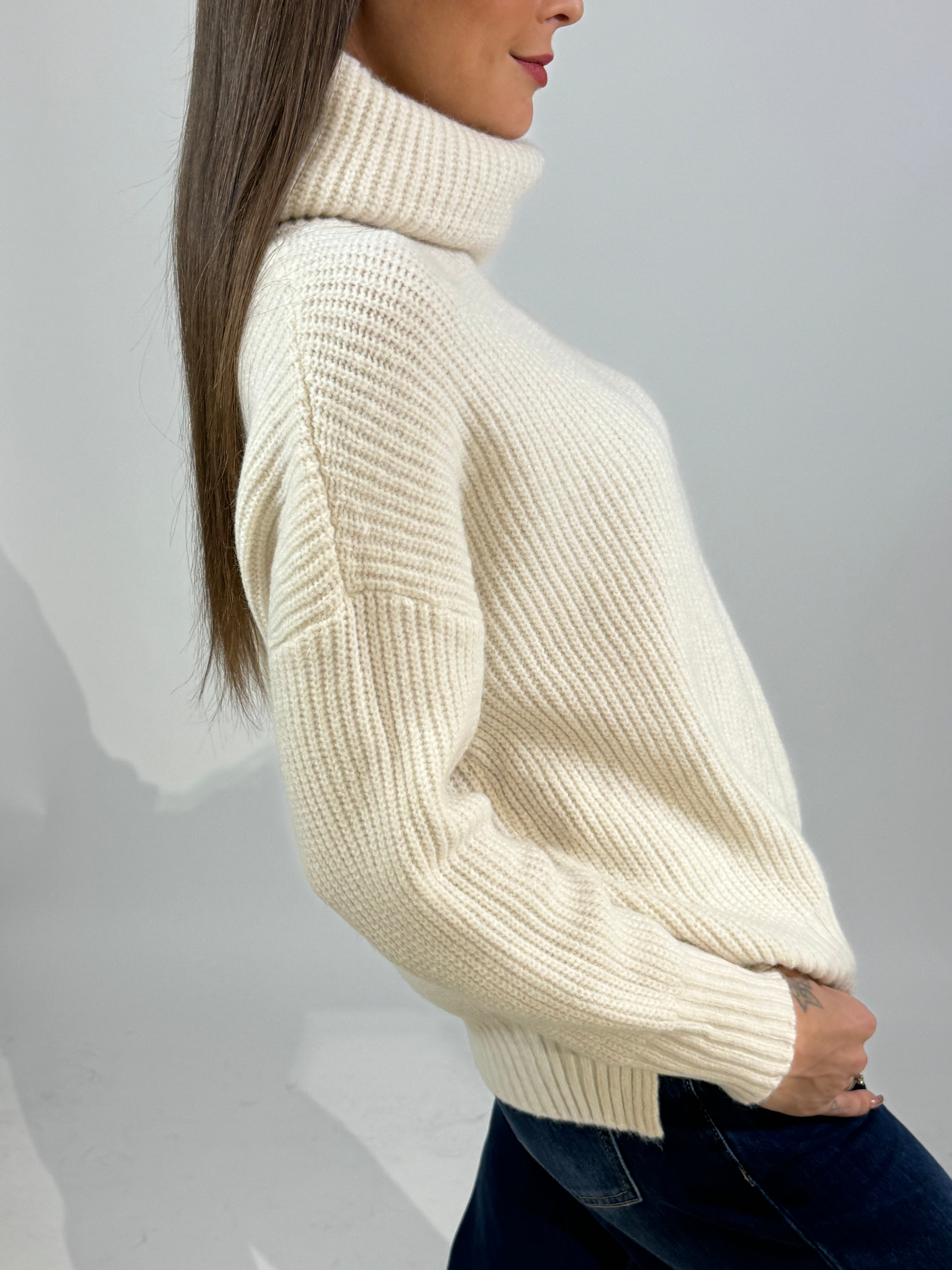 Maglione ampio collo a ciambella con spacchetti laterali Susy Mix