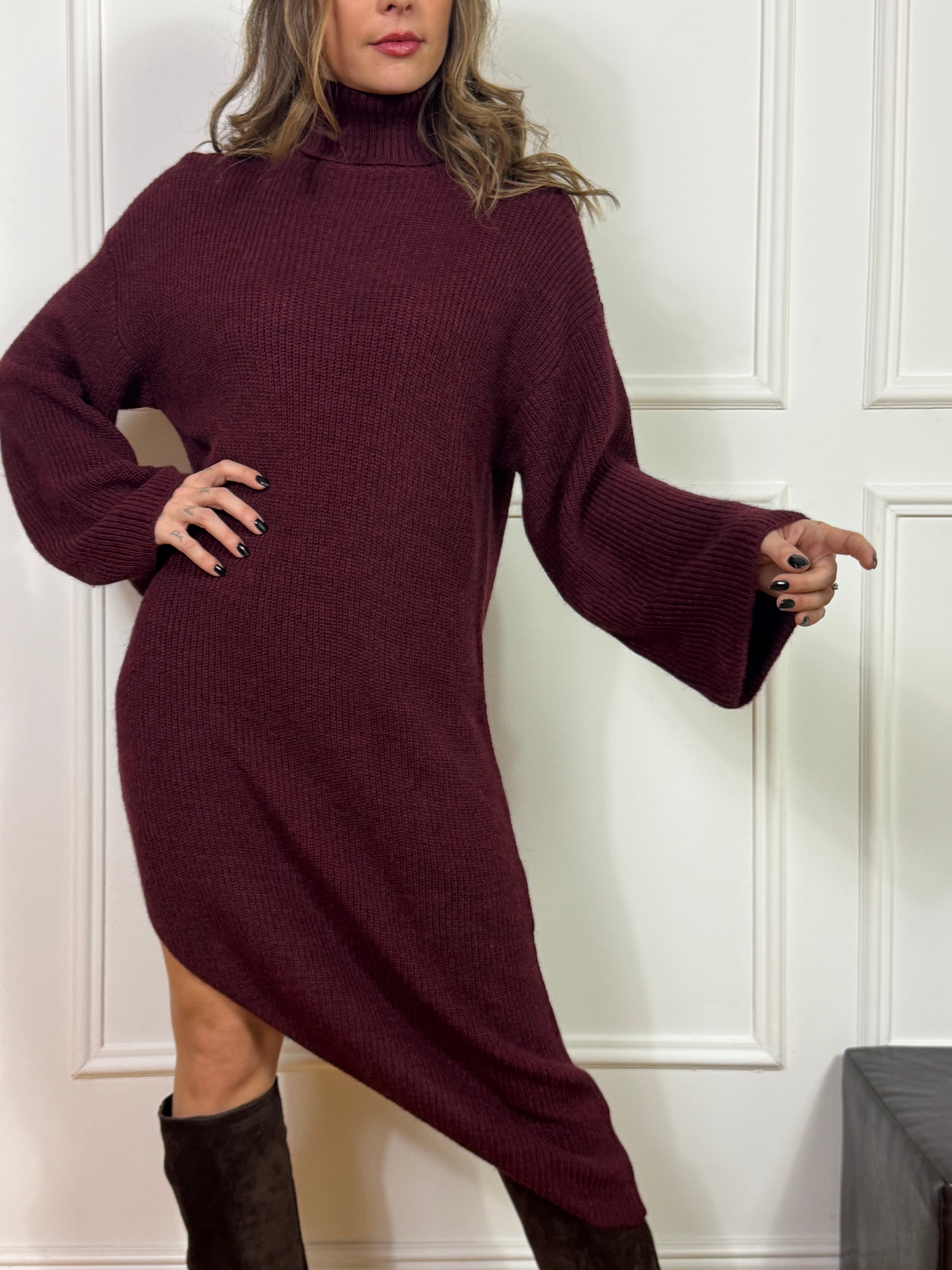 ABITO in maglia Kontatto dolcevita asimmetrico