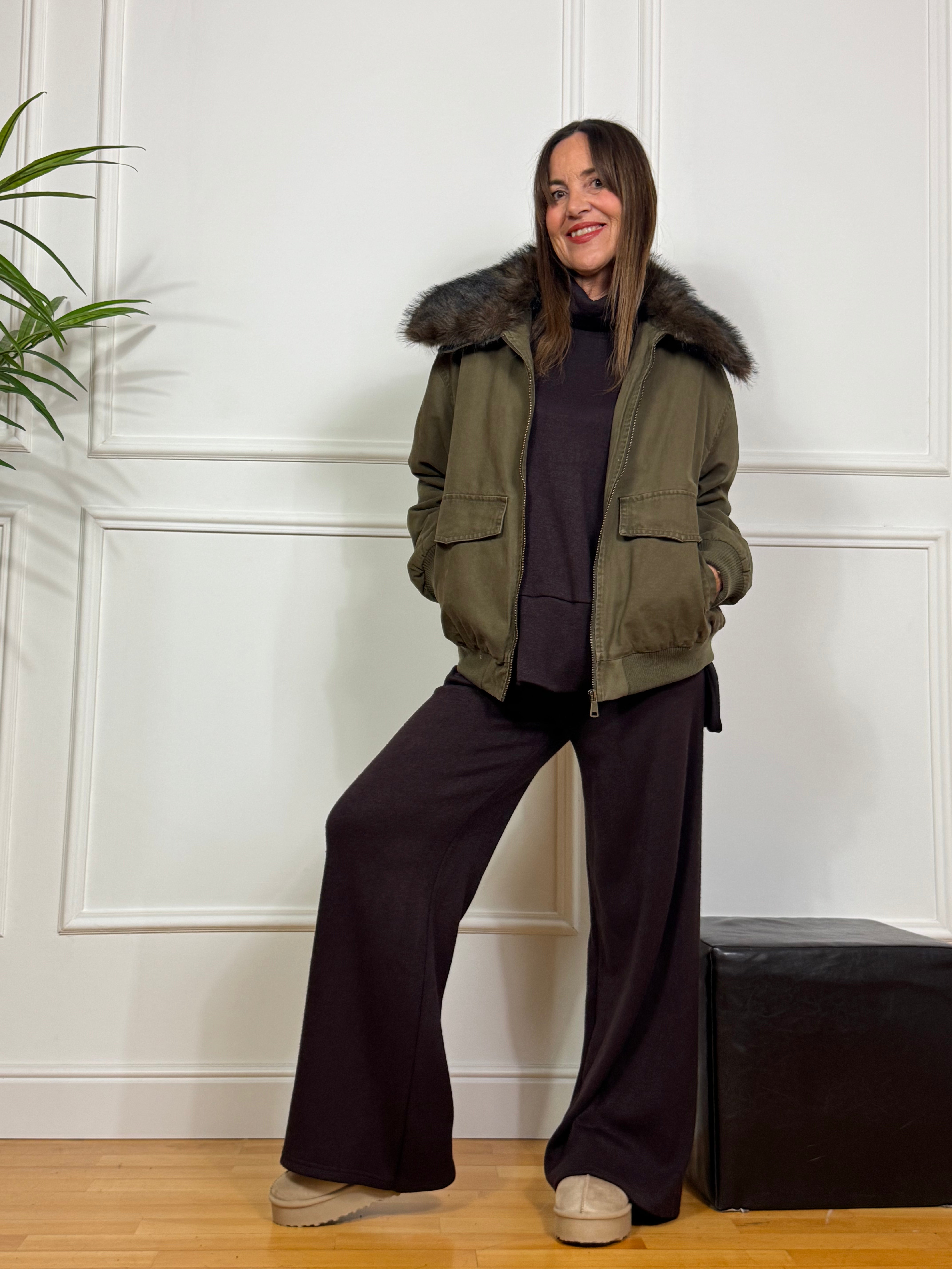 Giaccone oversize in cotone ARMY GREEN Victoria ILMH con collo ecopelo removibile