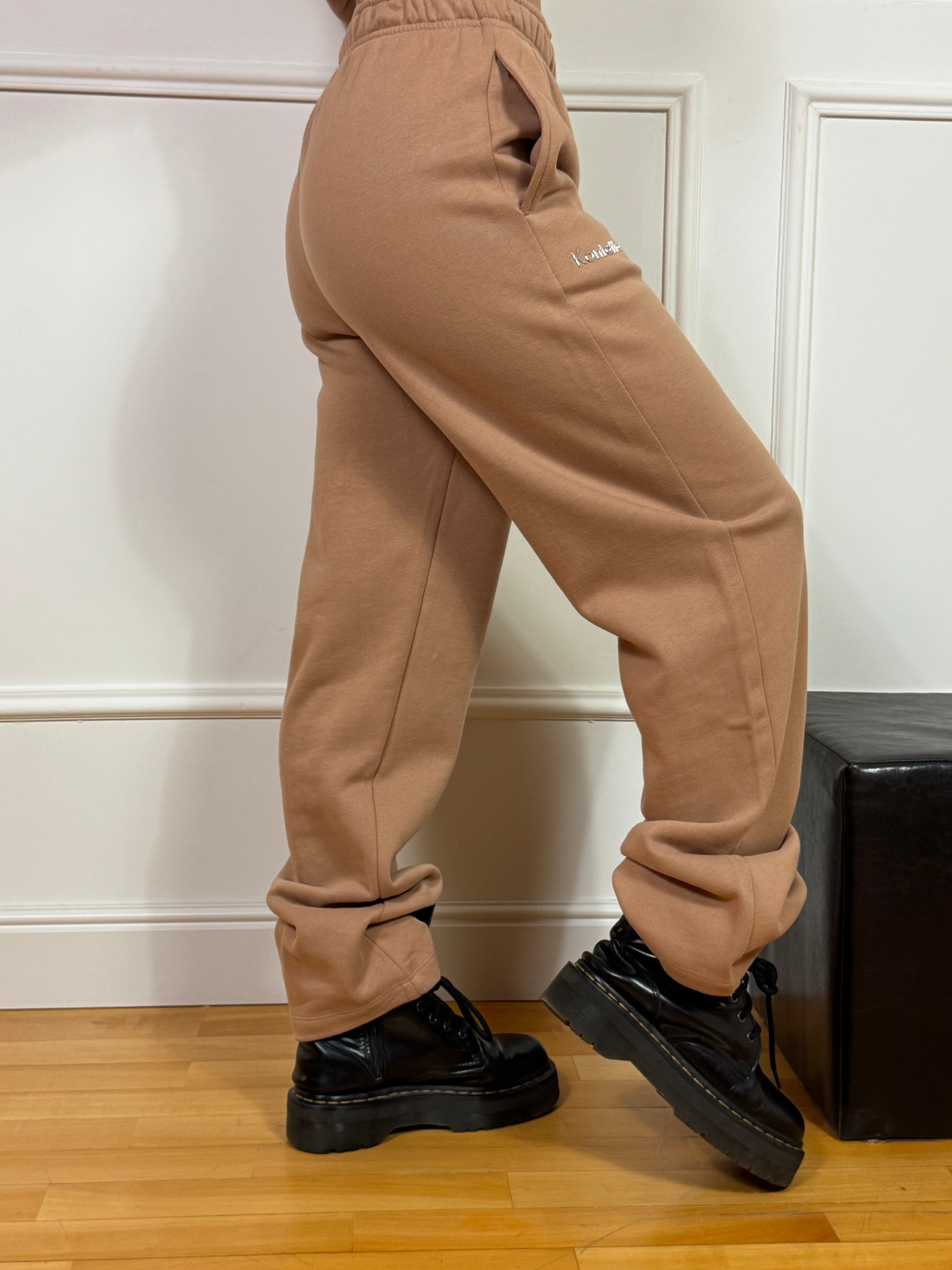 Pantalone tuta Kontatto