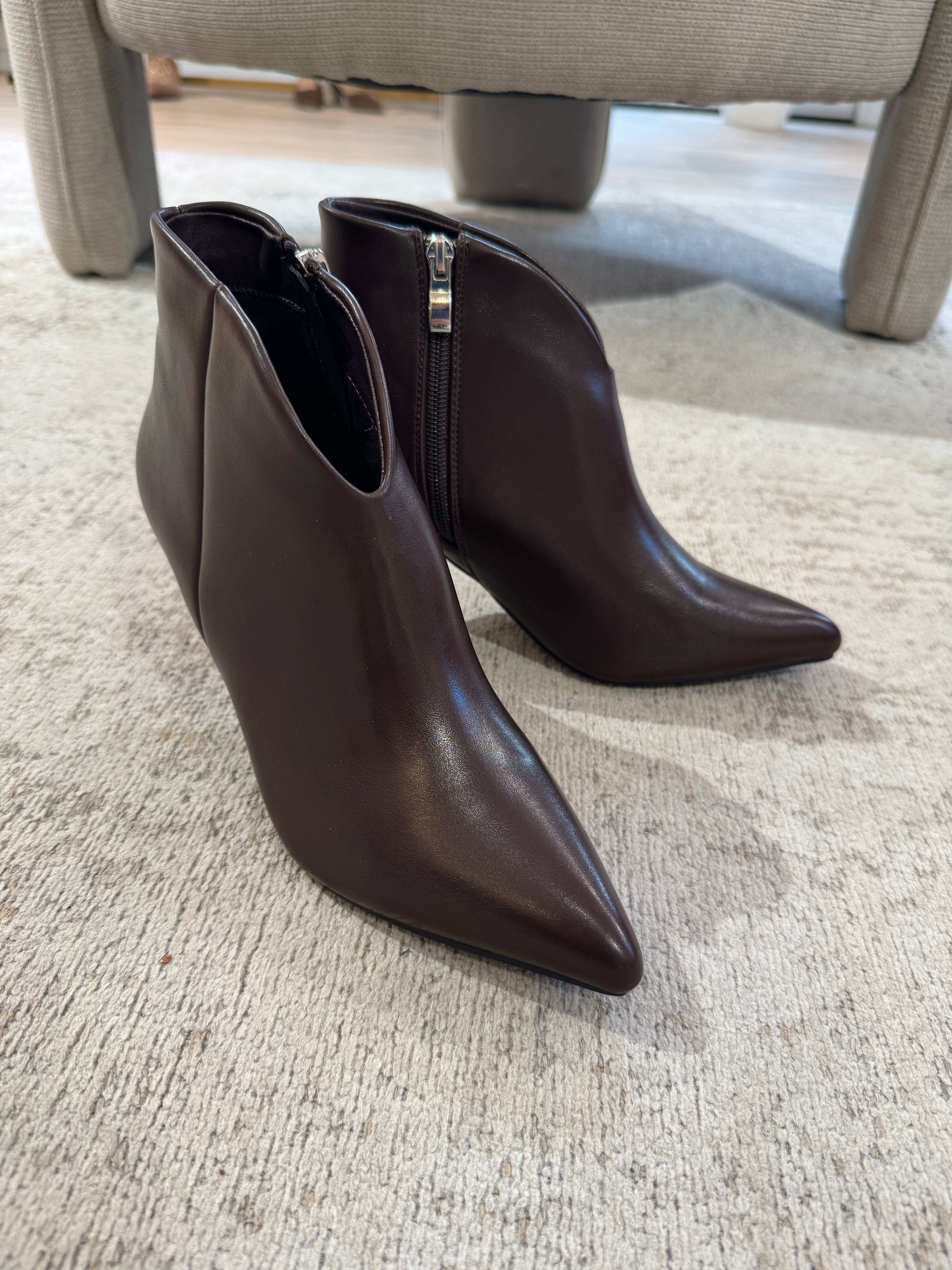 Scarpa a punta con tacco in ECOPELLE LISCIA - TESTA DI MORO