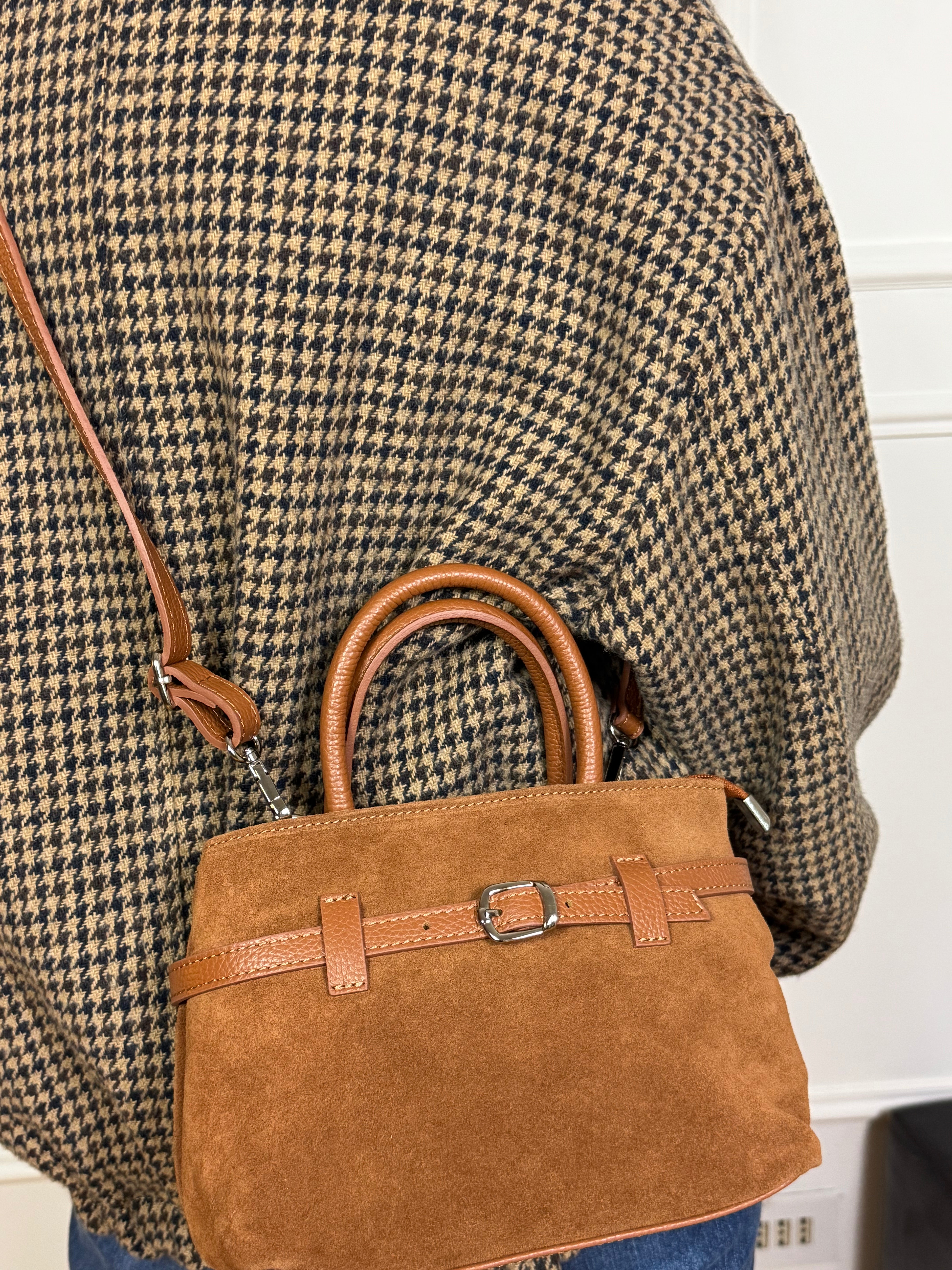 Borsa in pelle con cinturina