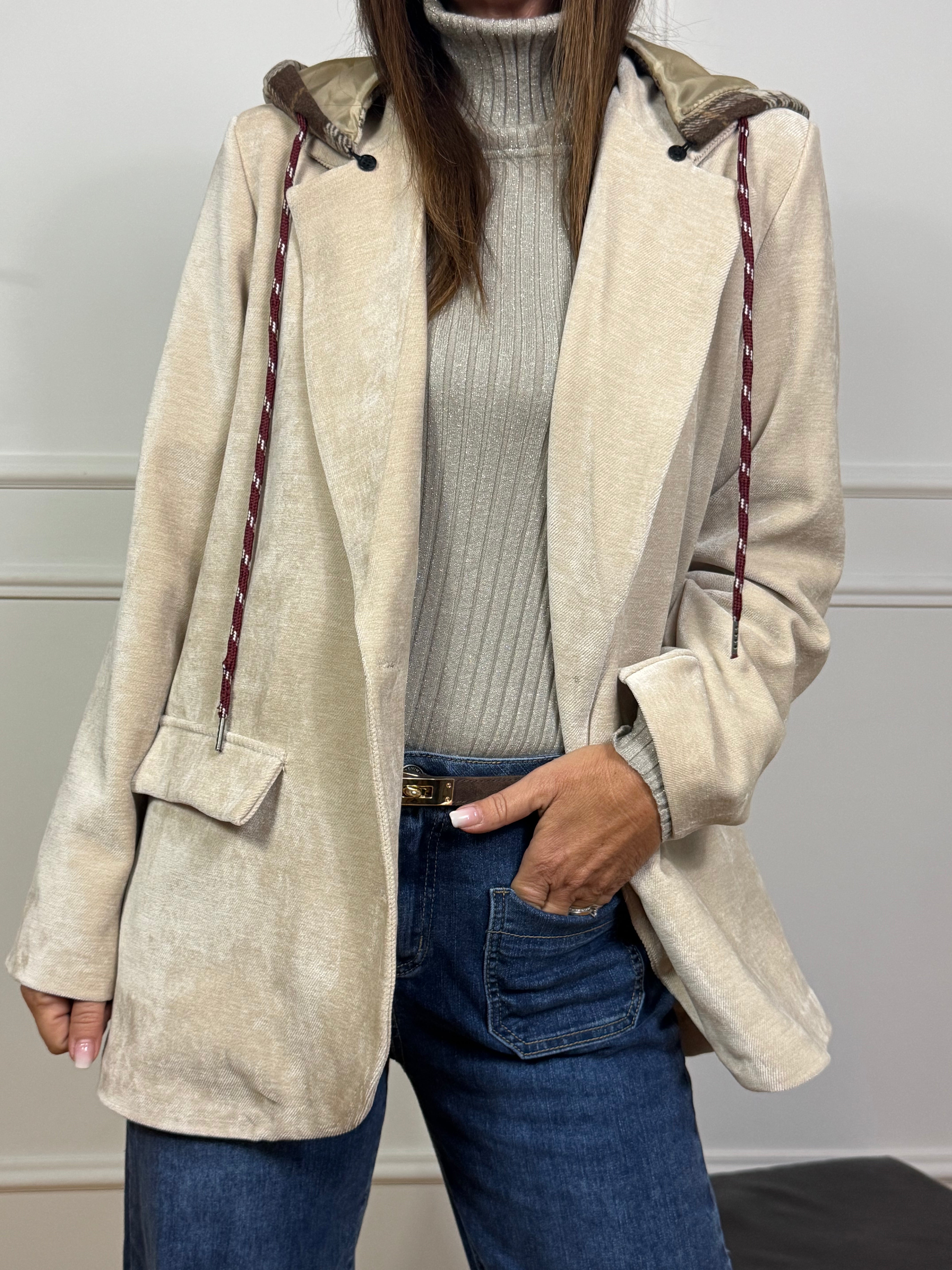 Giacca blazer in velluto Victoria ILMH con cappuccio scozzese removibile