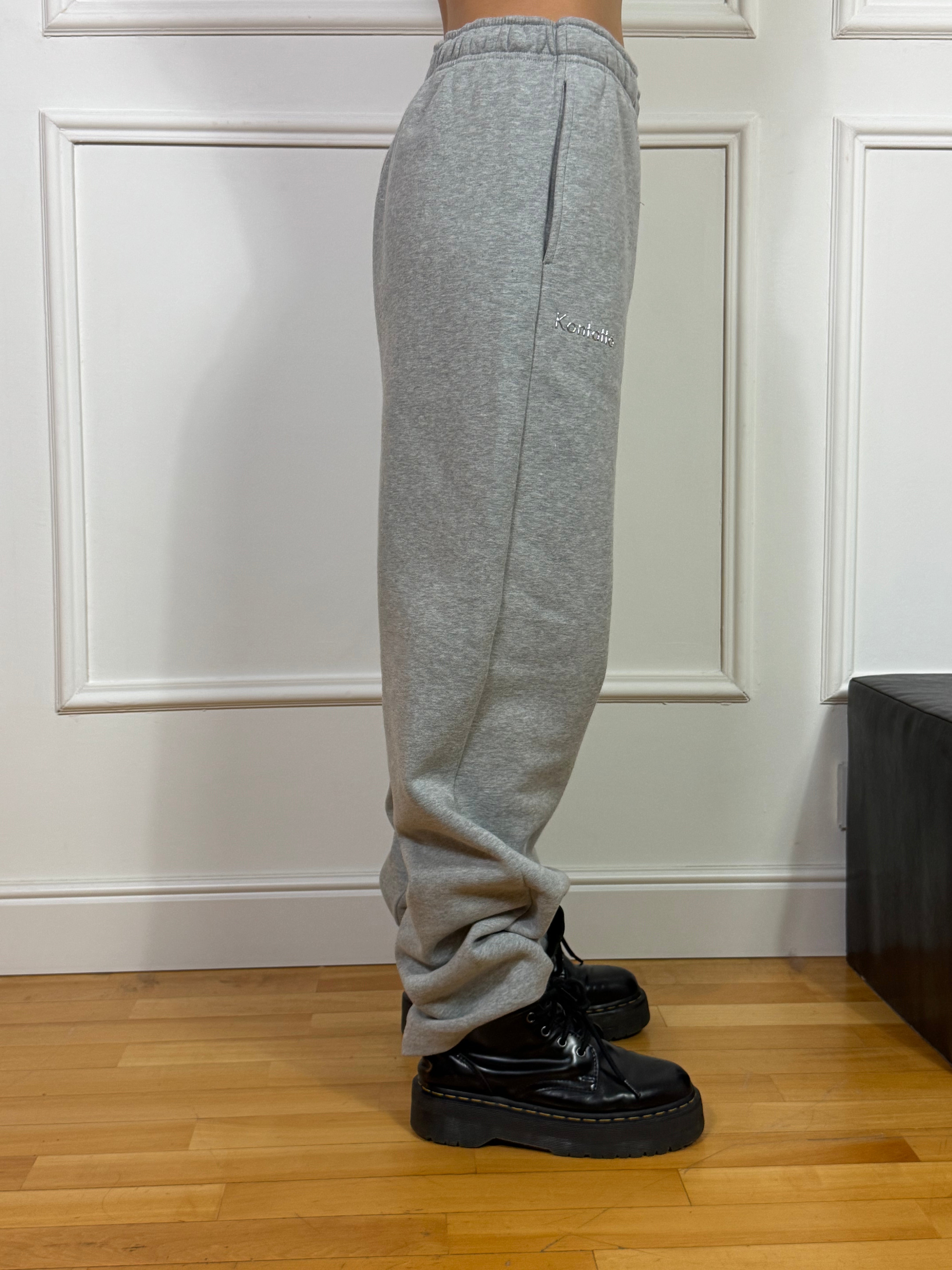 Pantalone tuta Kontatto