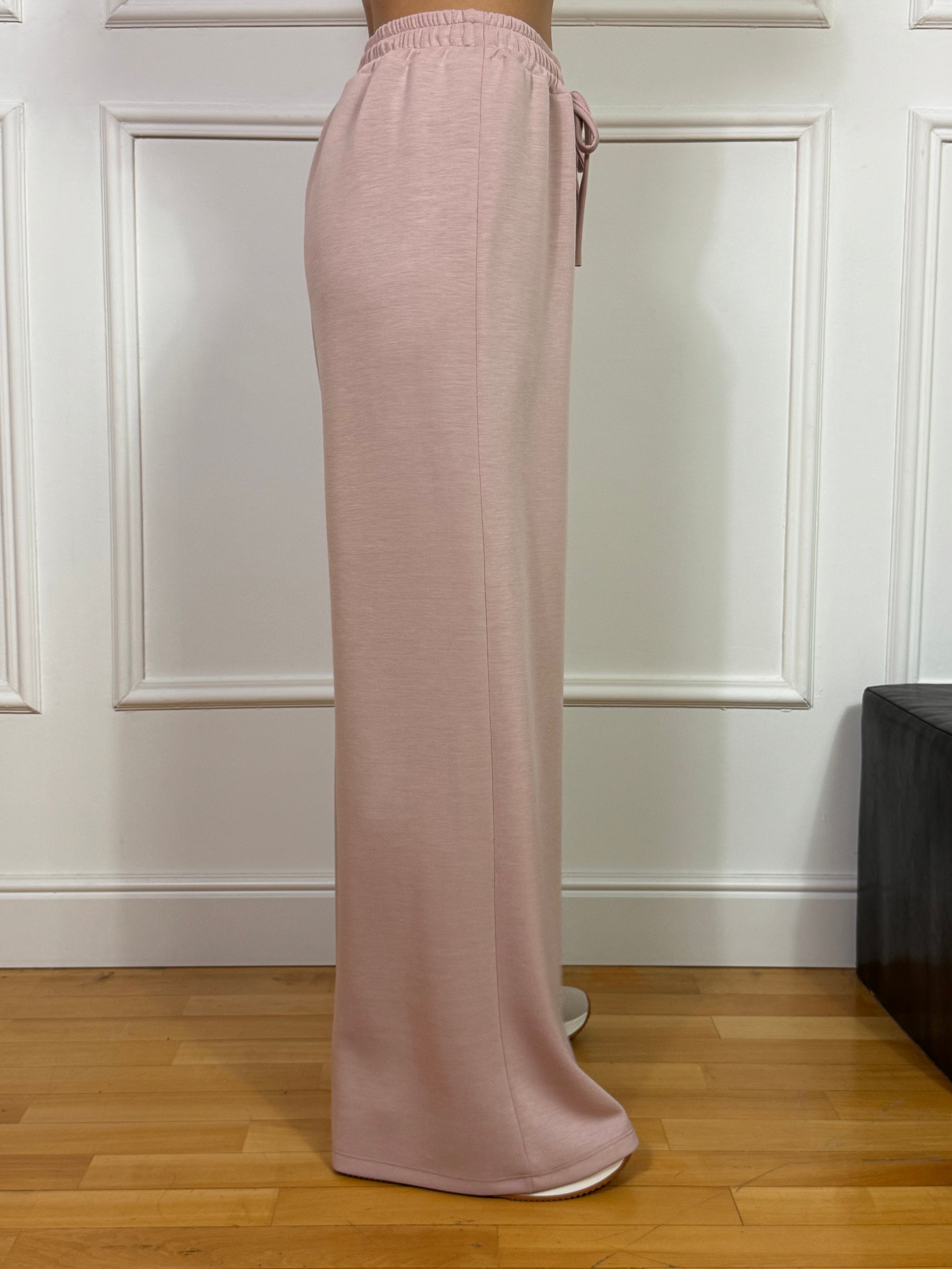 Pantalone tuta con coulisse Kikisix tessuto tecnico sottile