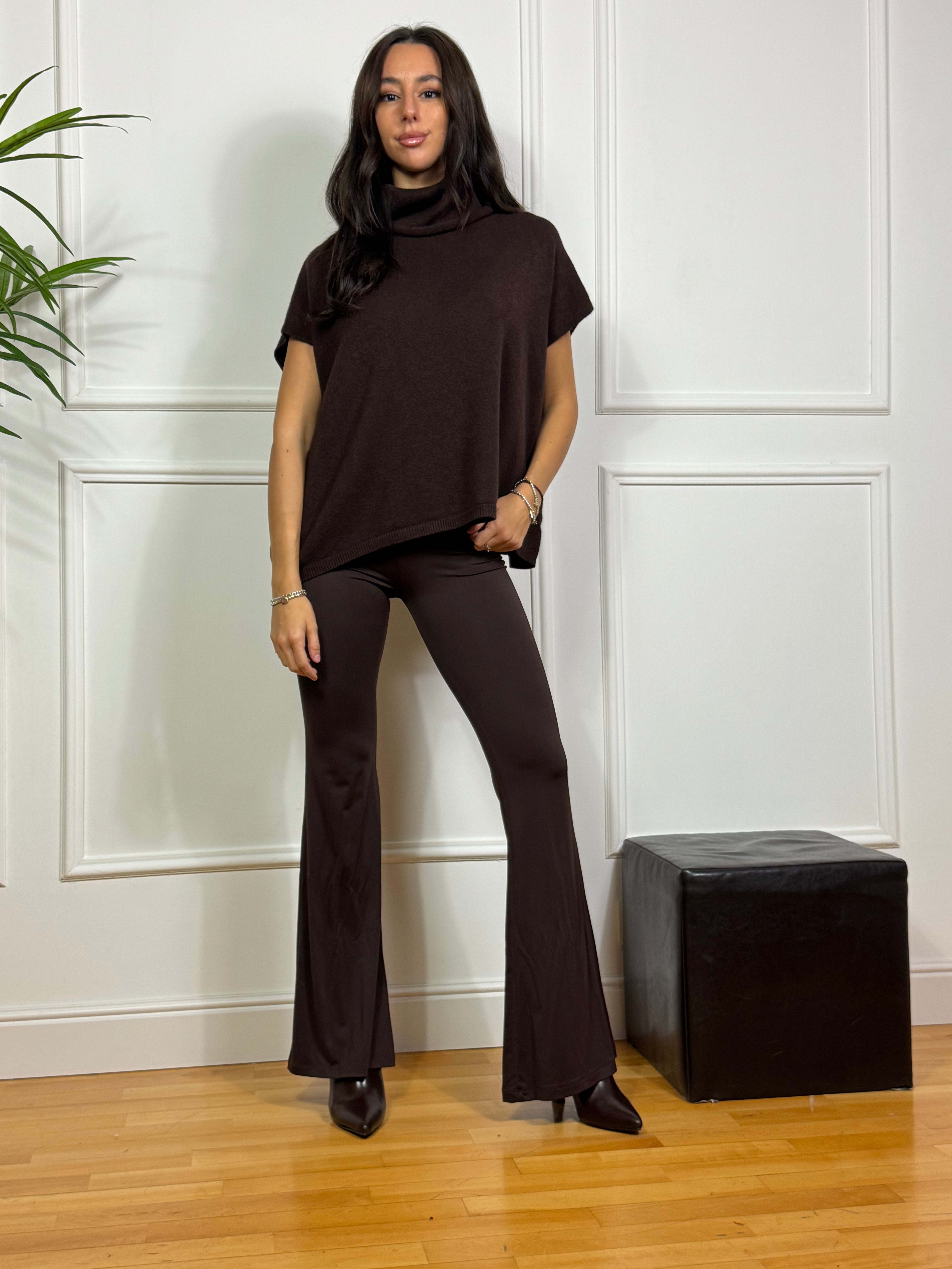 Tuta elegante Susy Mix in raso con spallini e pantalone a zampetta