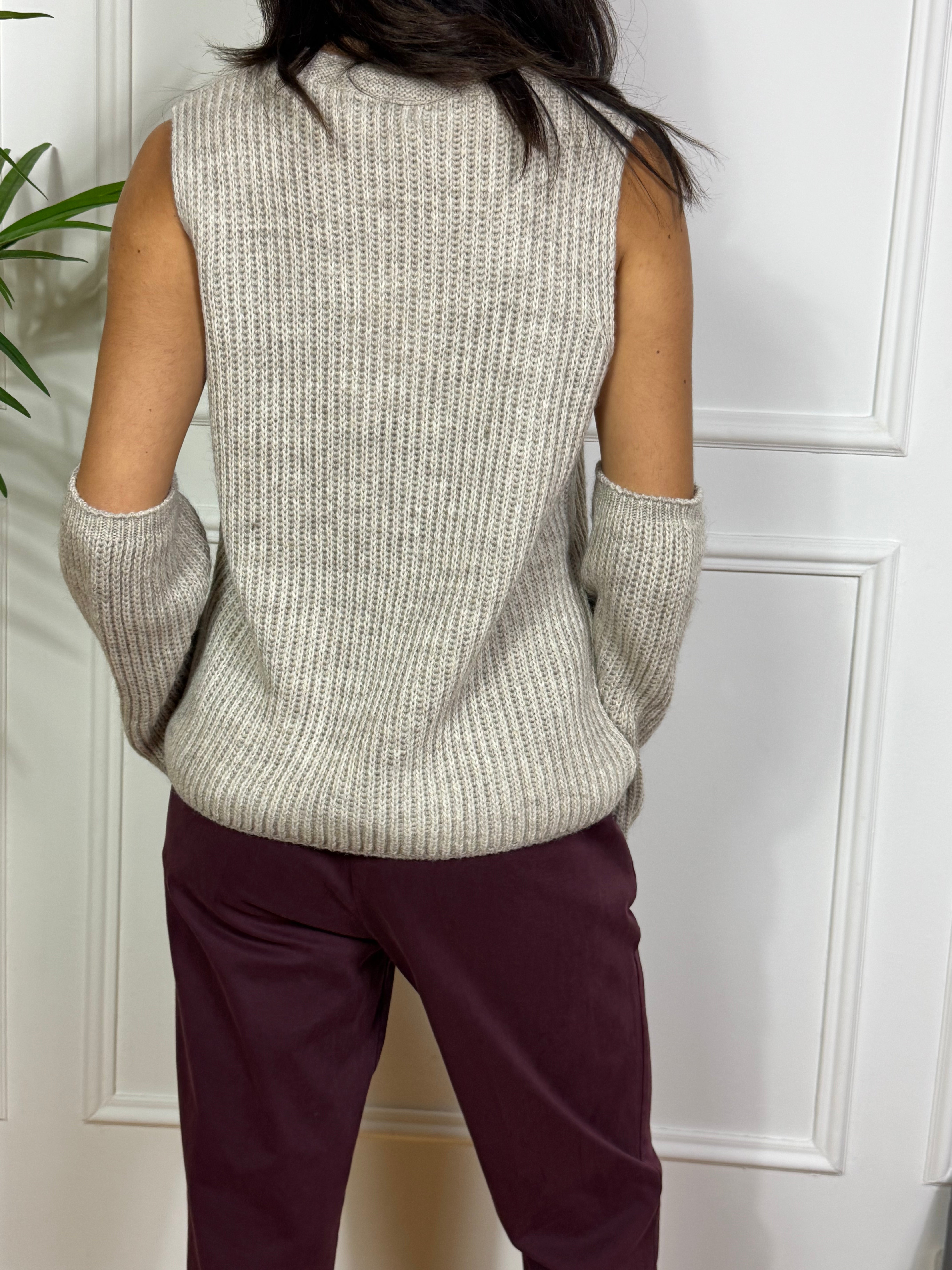 Gilet scollo V KIKISIX con manicotti