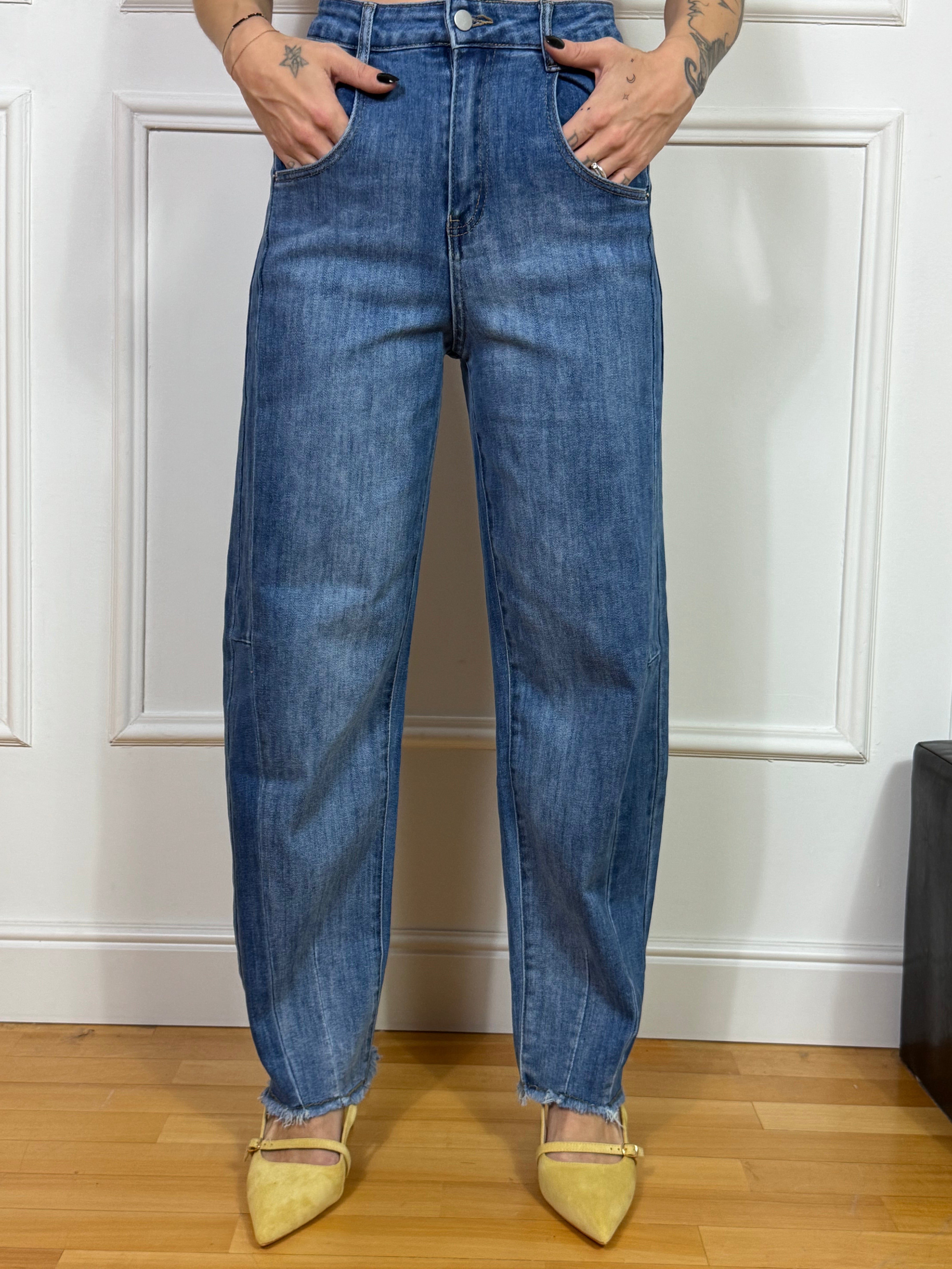 Jeans Kikisix BARREL A VITA ALTA BLU MEDIO- SFRANGIATO IN FONDO