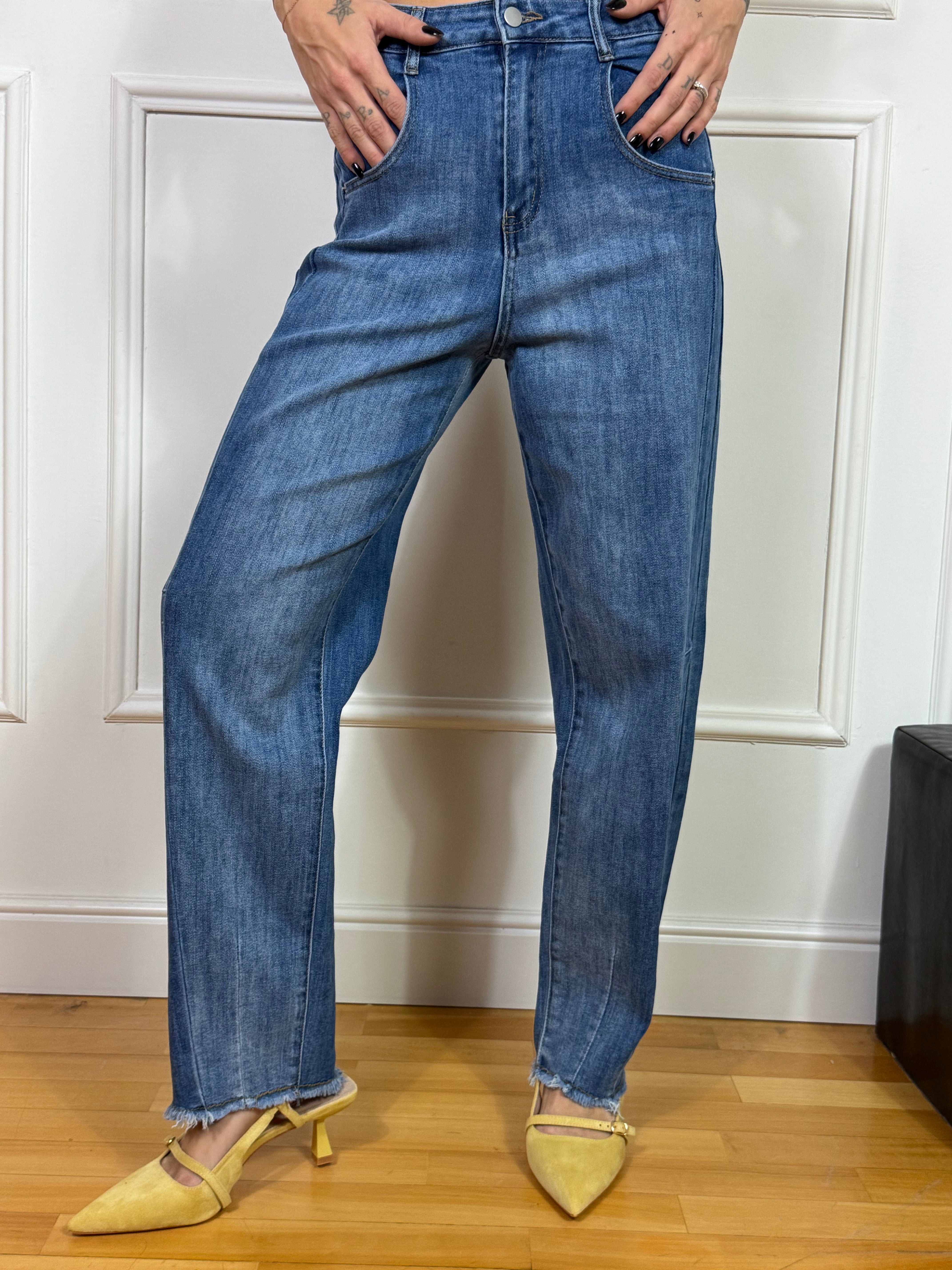 Jeans Kikisix BARREL A VITA ALTA BLU MEDIO- SFRANGIATO IN FONDO