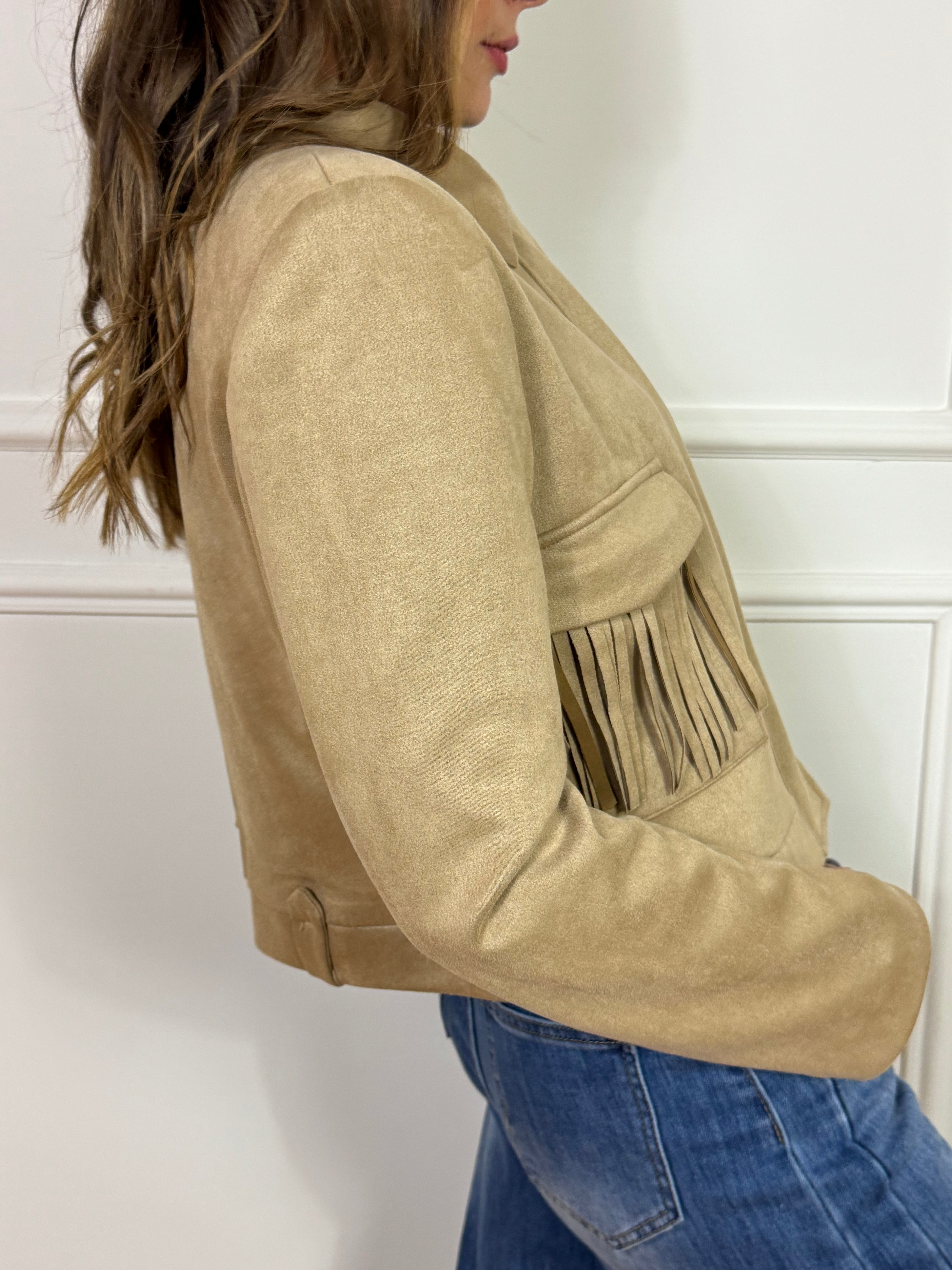 Giacca corta scamosciata KIkisix taschini con frange