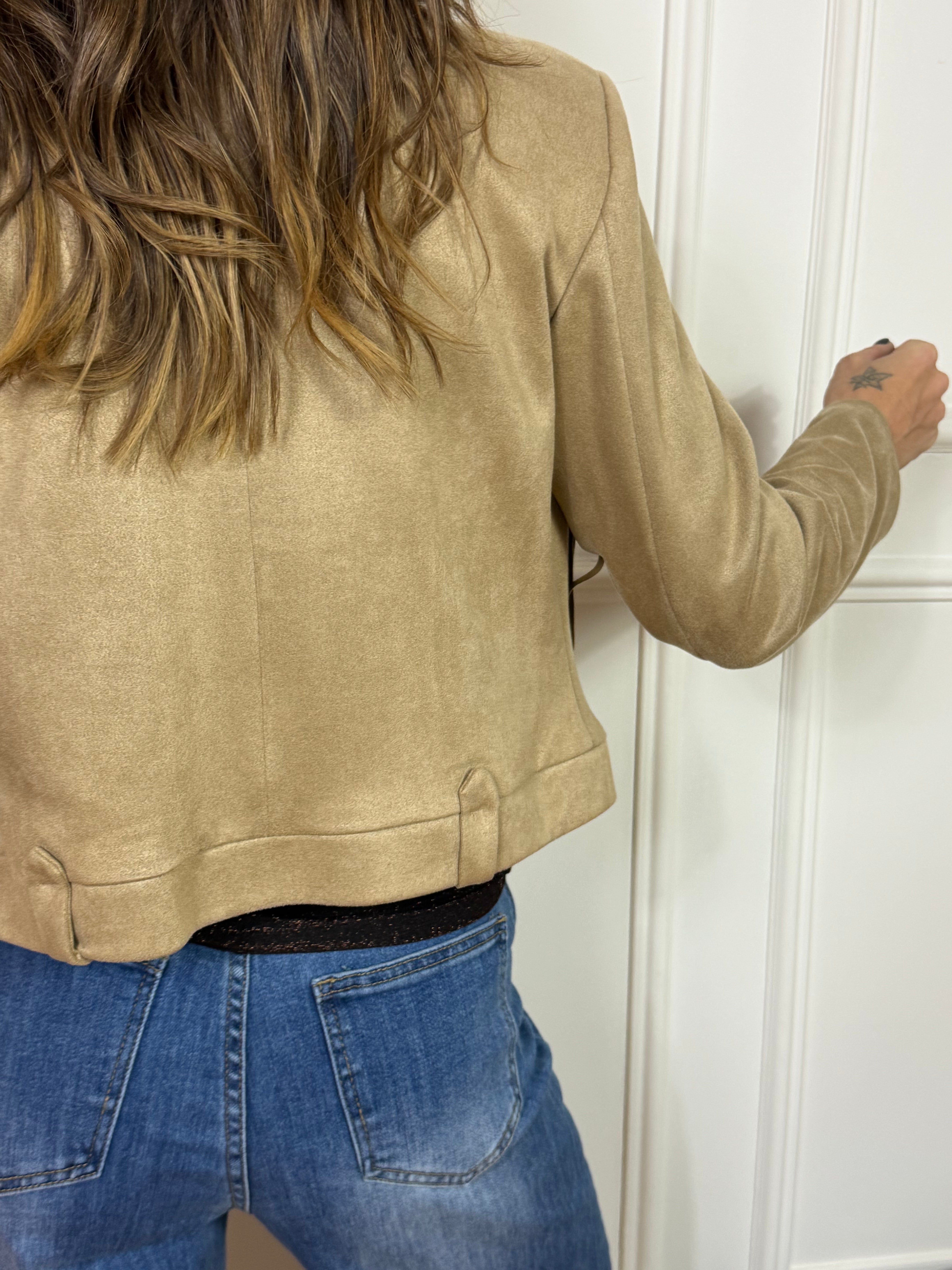 Giacca corta scamosciata KIkisix taschini con frange