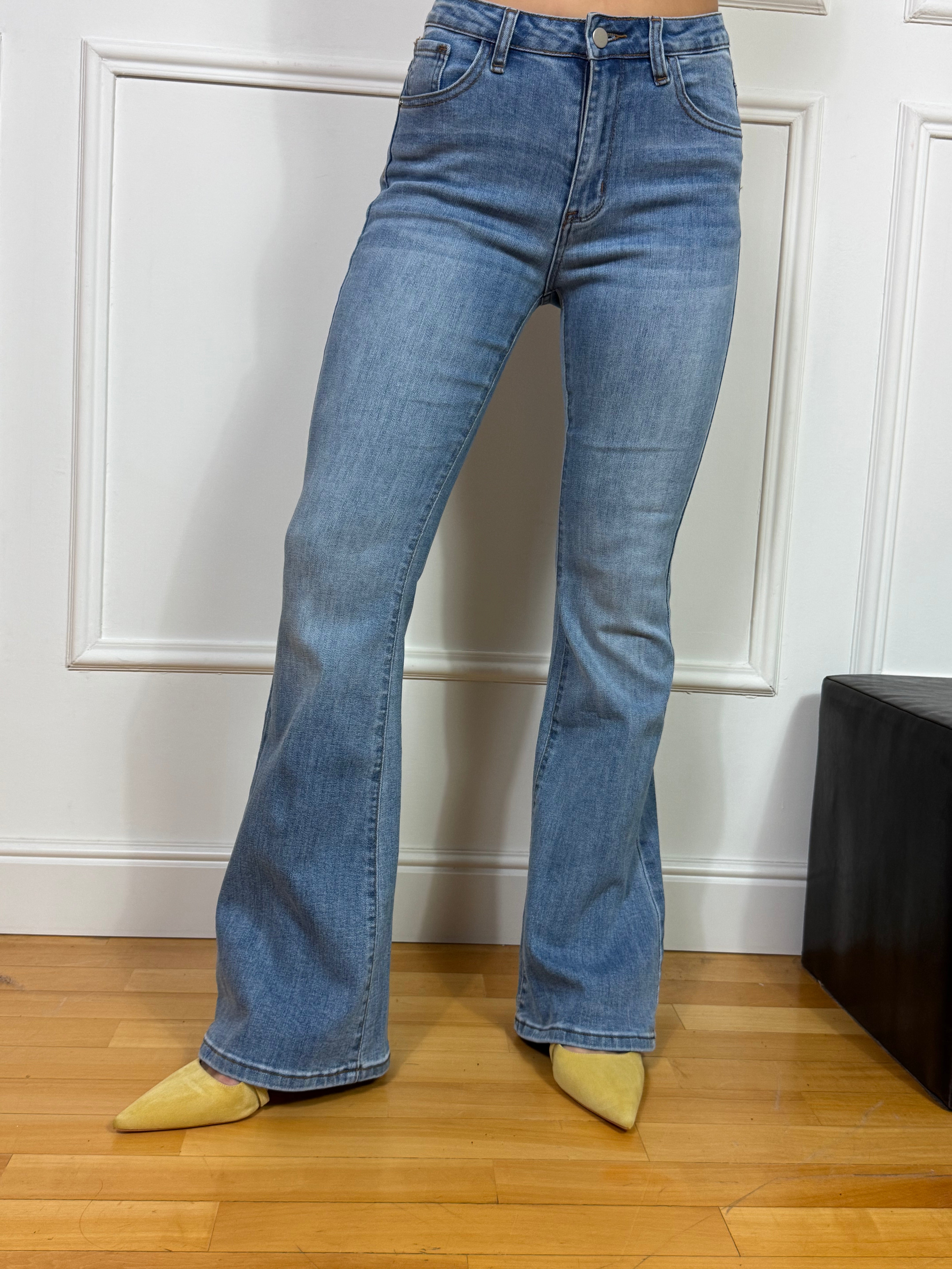 Jeans Kikisix FLARE A 5 TASCHE BLU CHIARO - ZAMPETTA