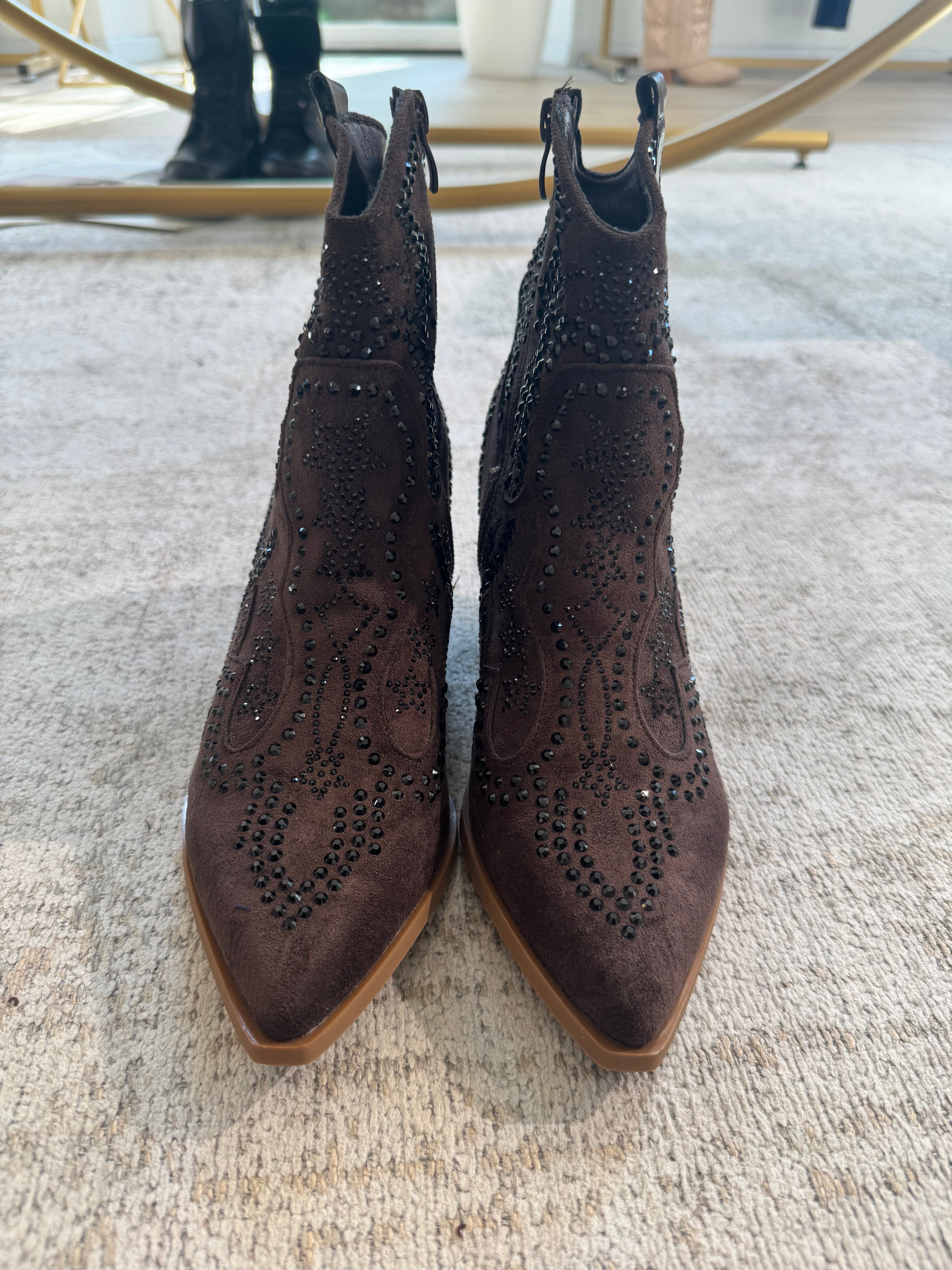 Stivaletto texano basso scamosciato con strass TACCO 7 CM