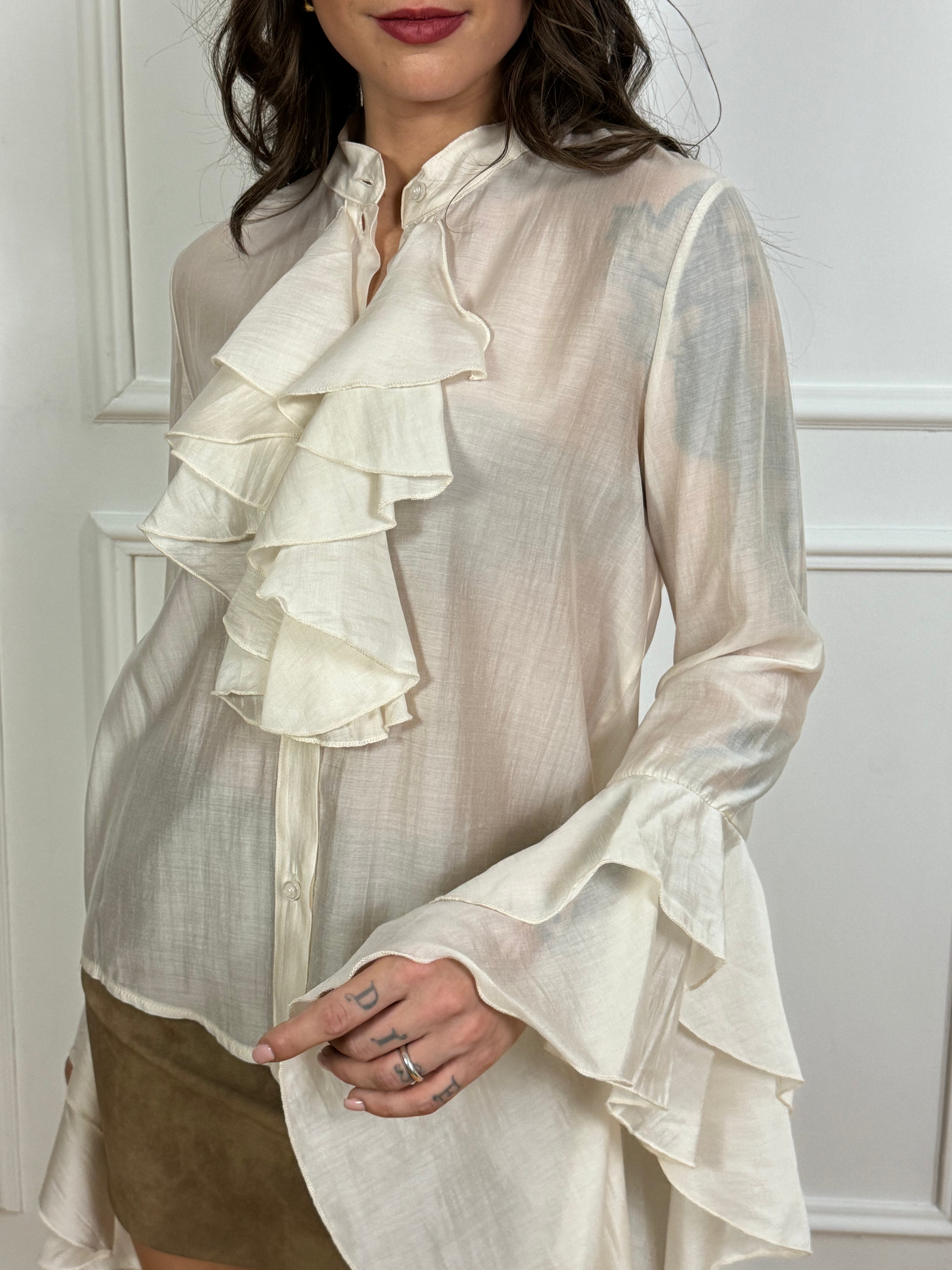 Camicia Have One con volant davanti e maniche ampie