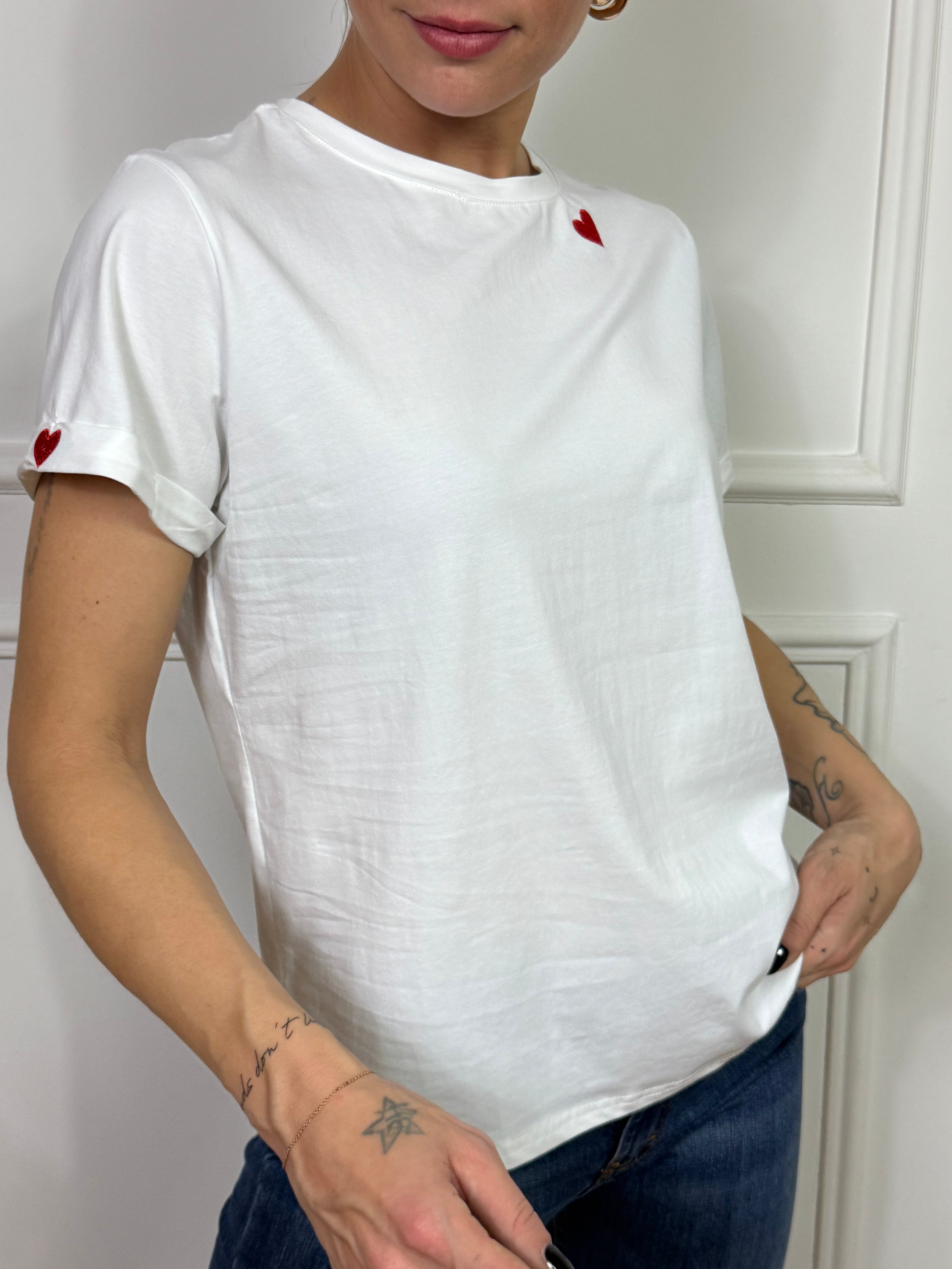 T-shirt con cuore VICTORIA ILMH