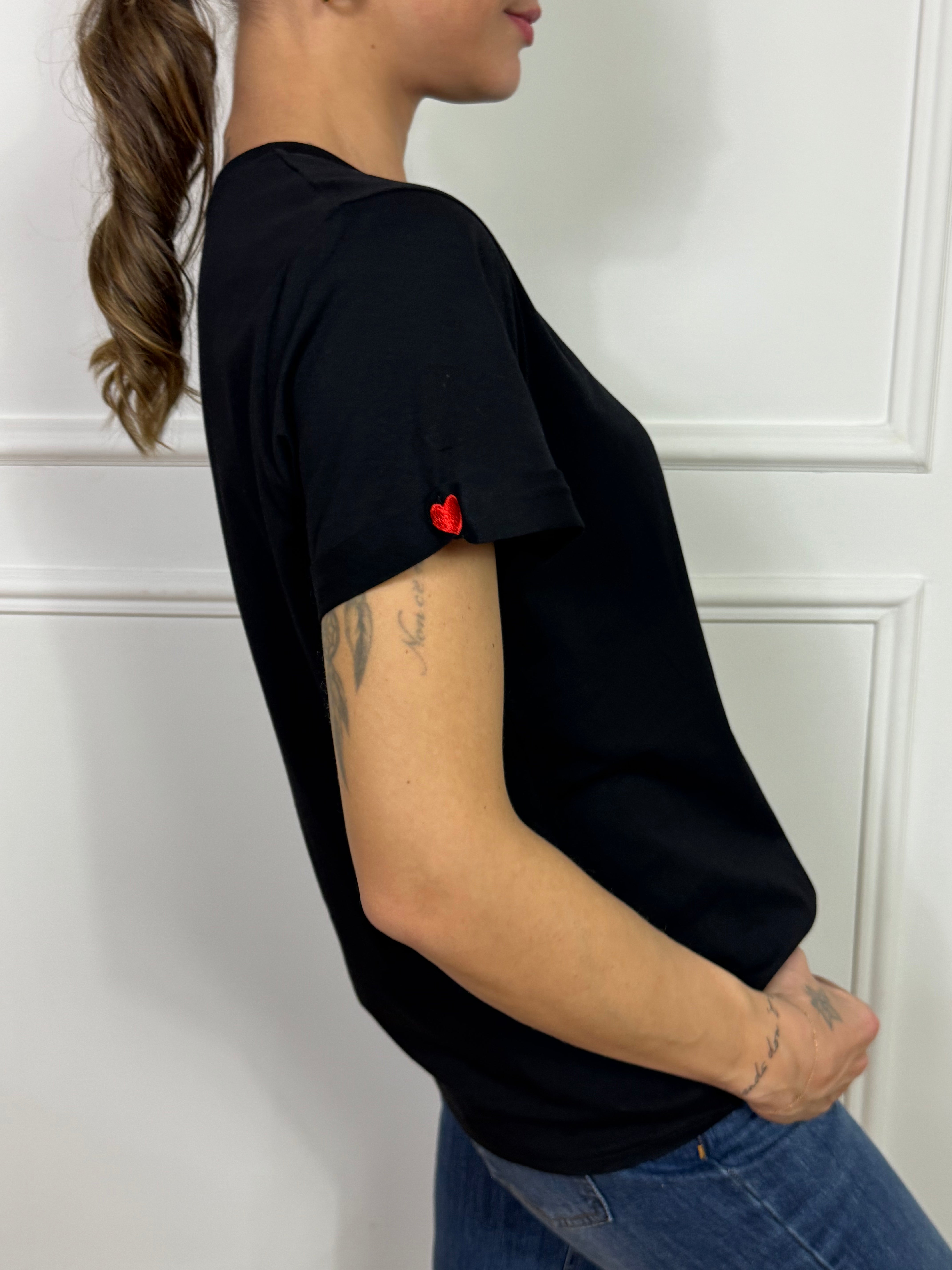 T-shirt con cuore VICTORIA ILMH