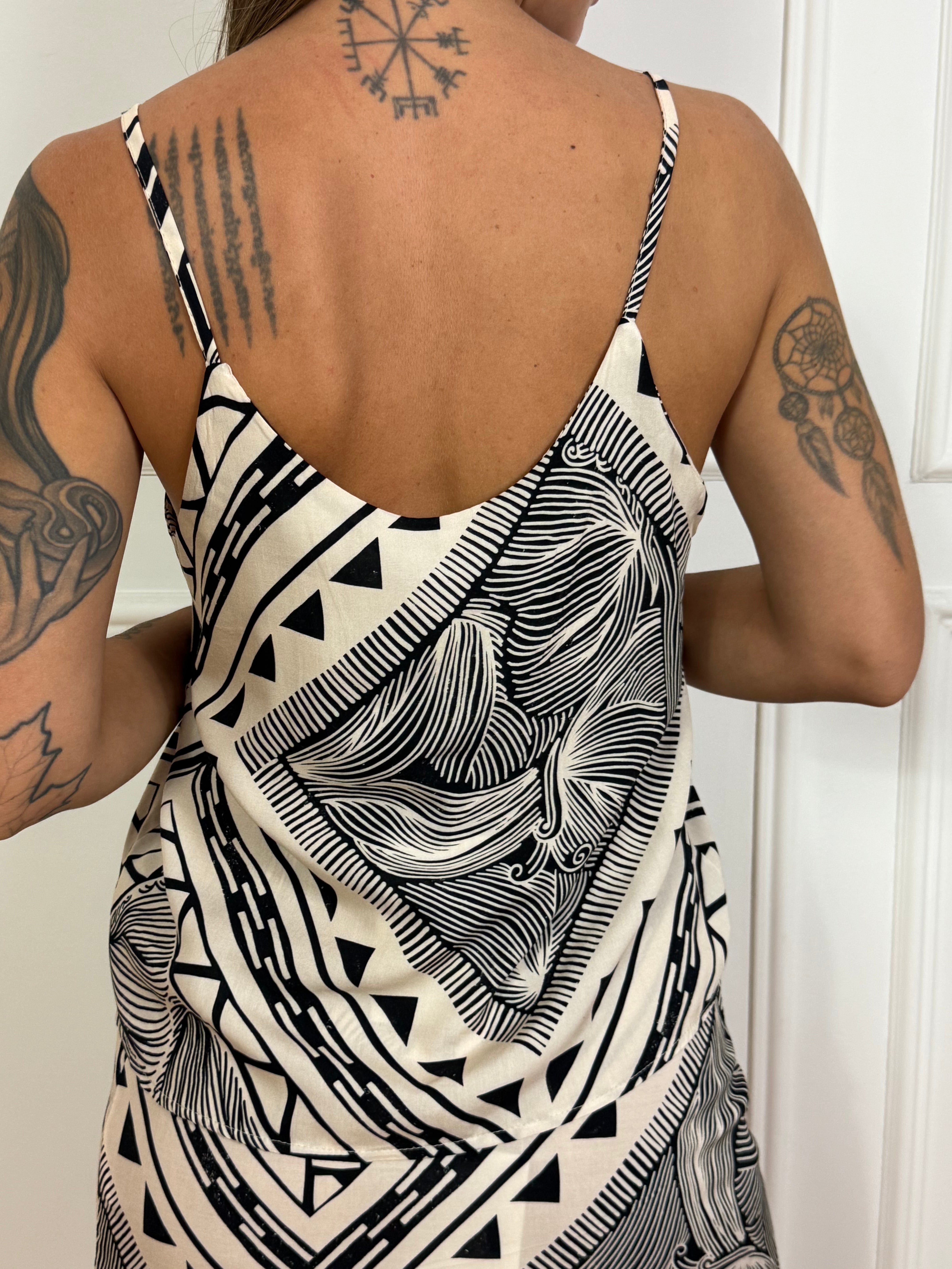 Top in viscosa Kikisix fantasia geometrica TRIANGOLINI