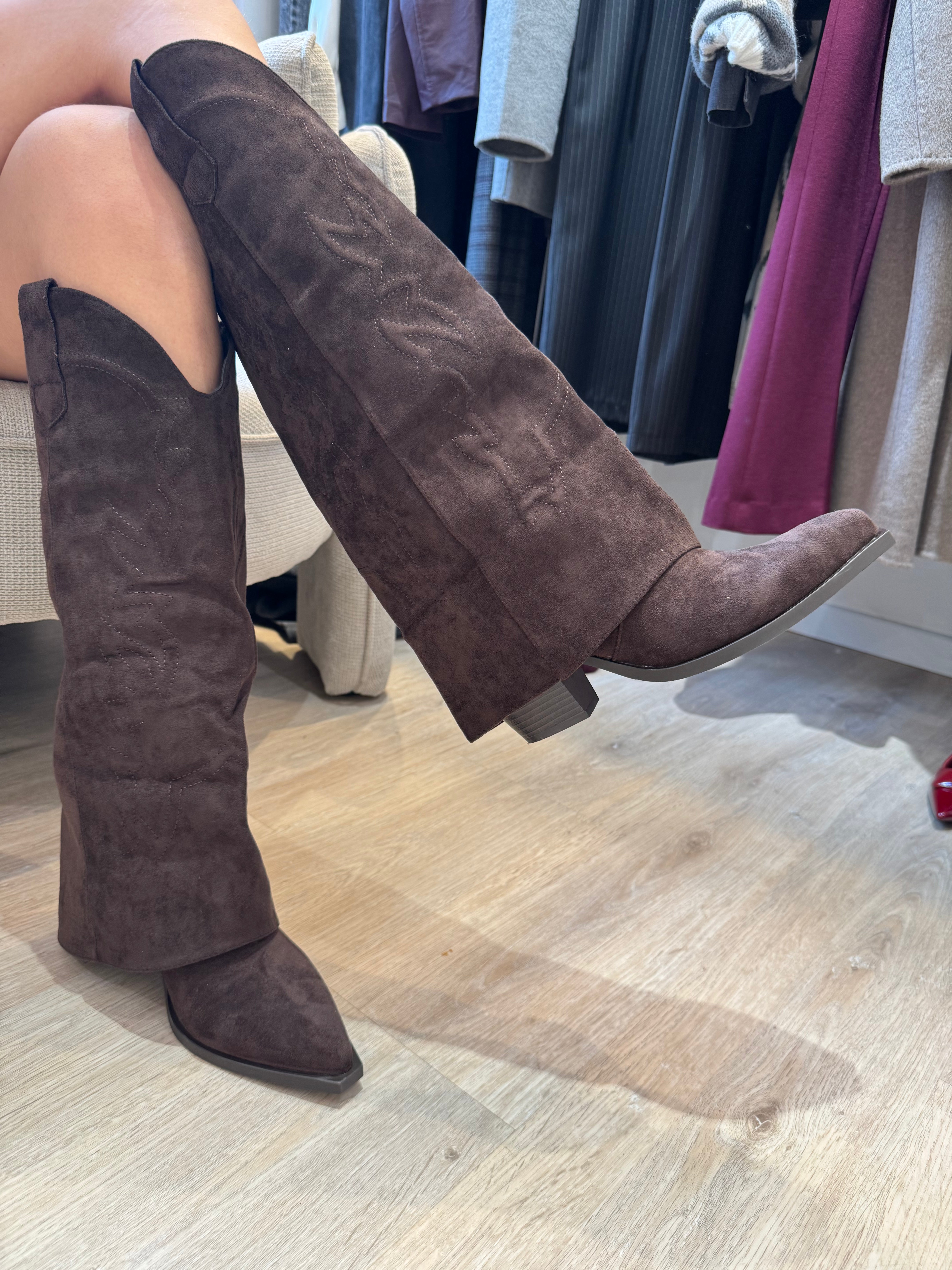 Stivale TEXANO ALTO ECO SCAMOSCIATO con COPRIGAMBALE -TESTA DI MORO