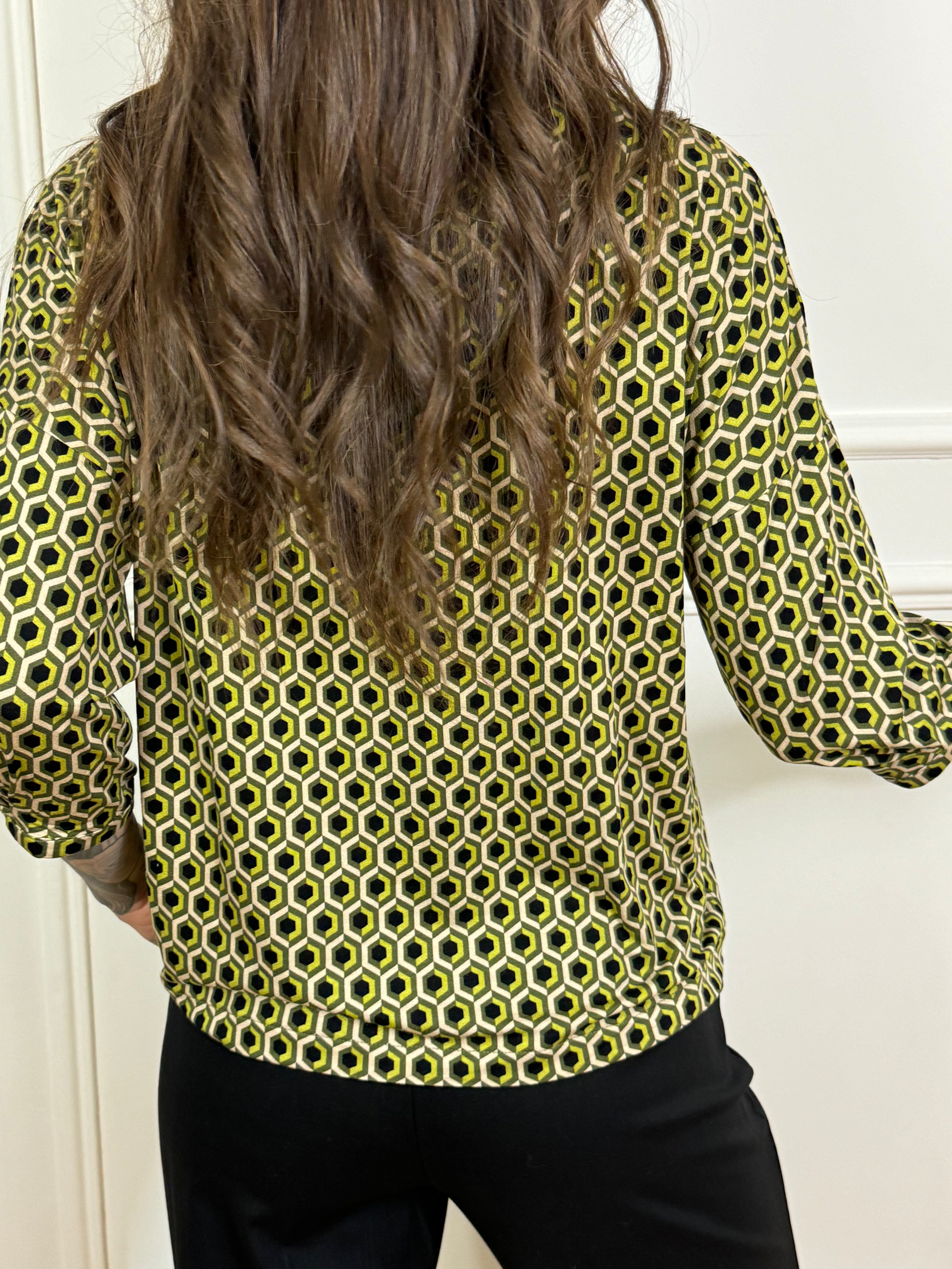 Maglia in viscosa elasticizzata Ragno fantasia GEOMETRICA