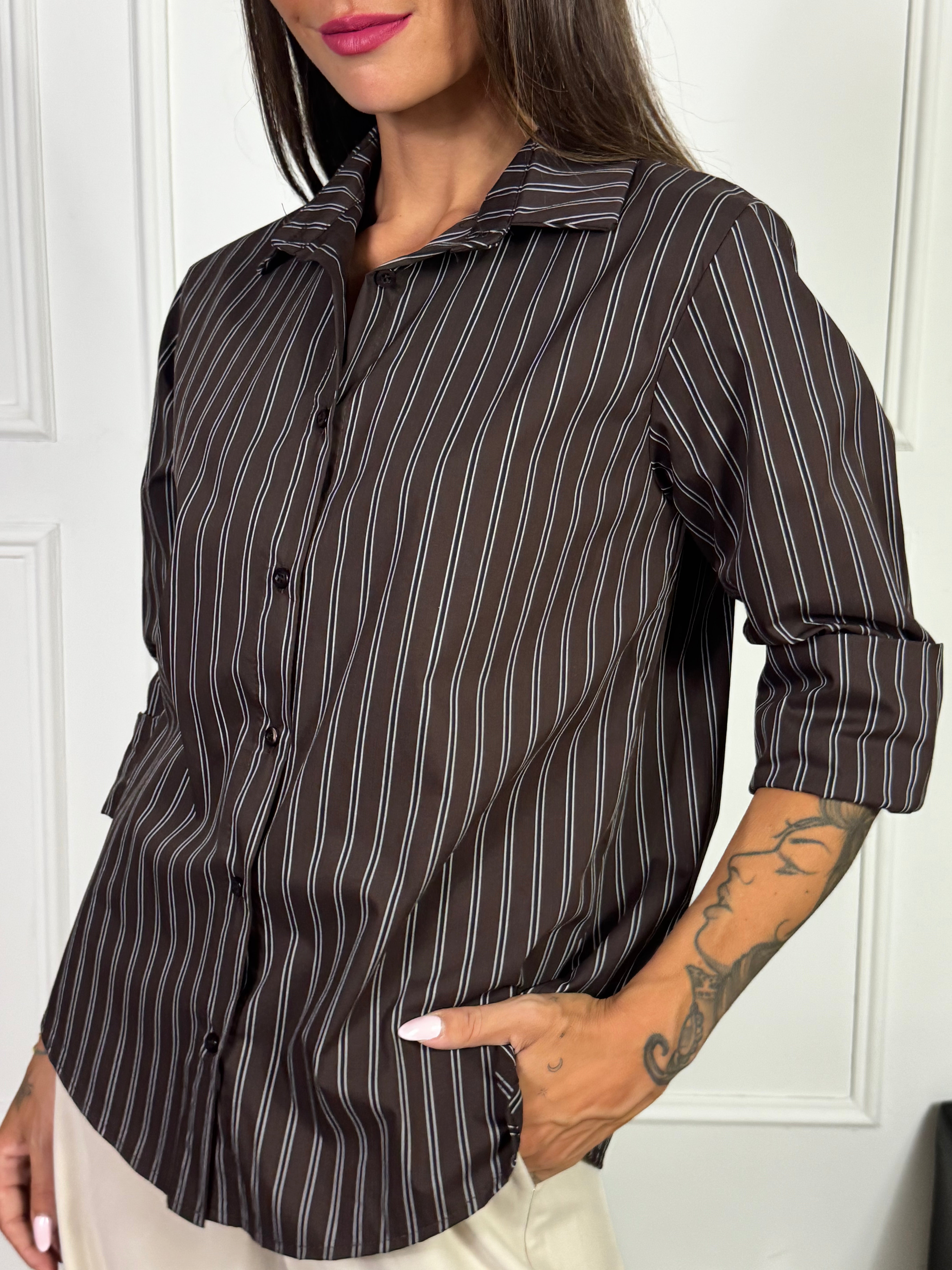 Camicia MISTO COTONE Victoria ILMH CON COLLETTO FANTASIA RIGA NERA