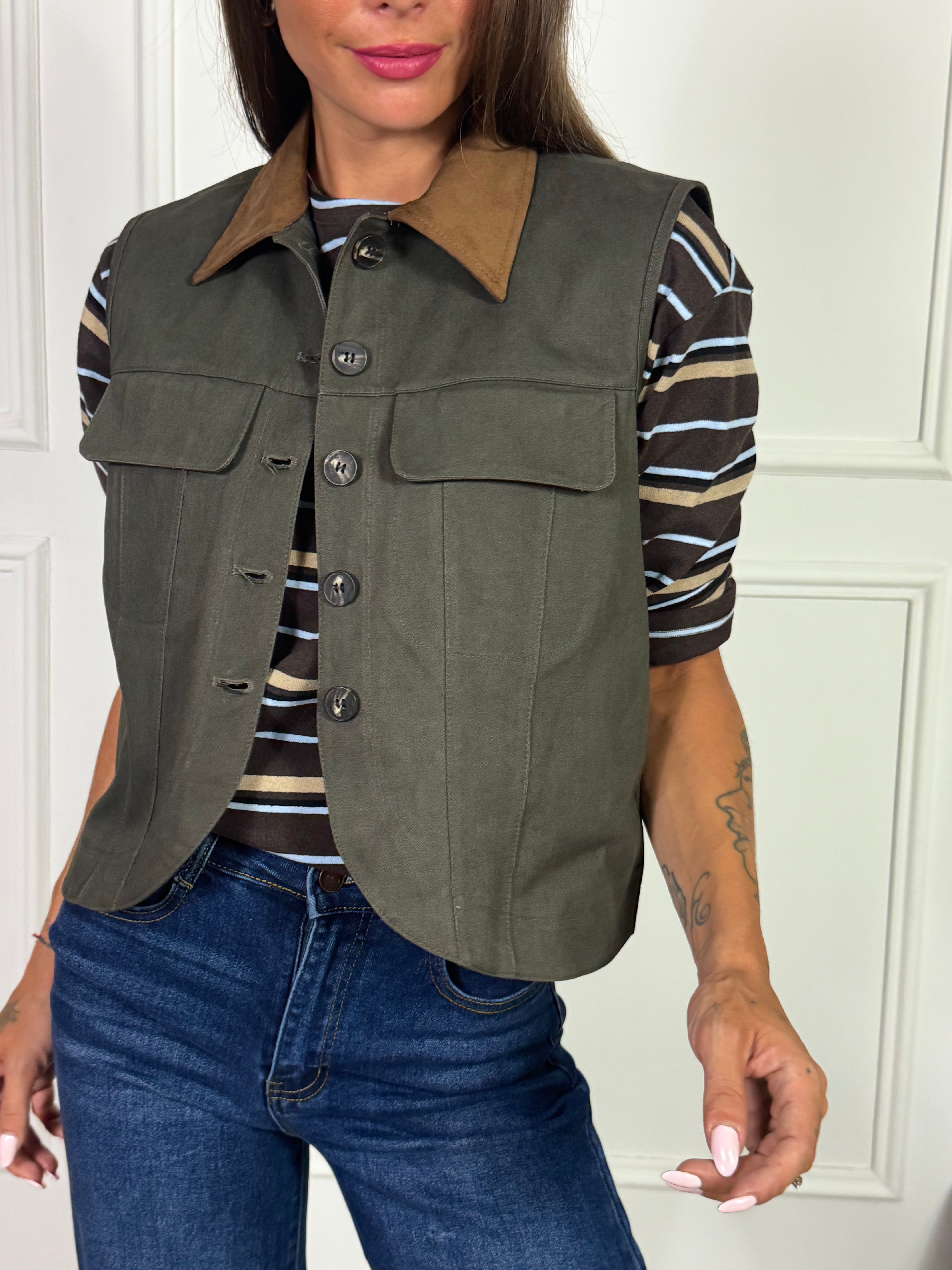 Gilet smanicato in tela cotone Victoria ILMH con colletto ecopelle scamosciato