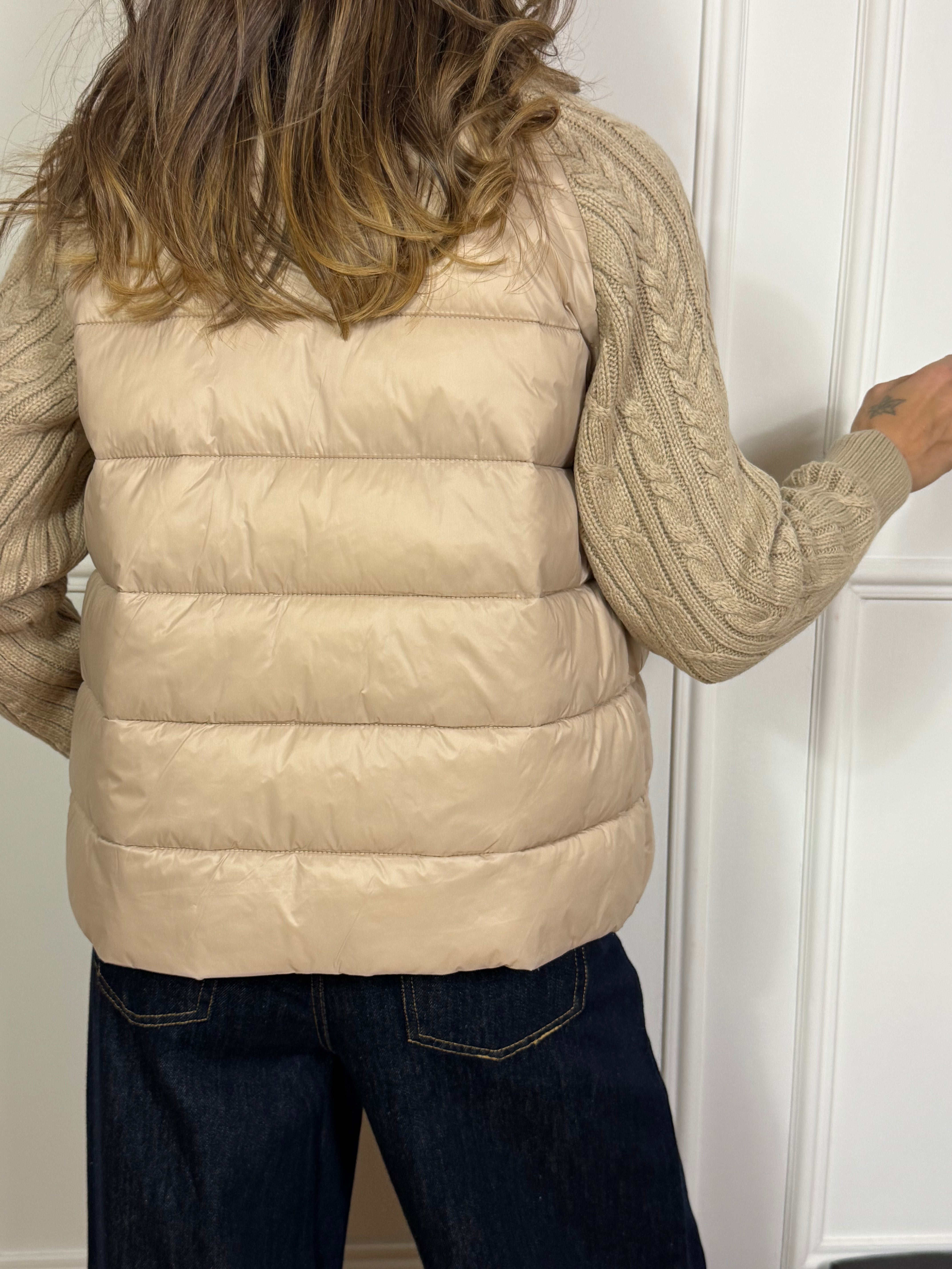 Piumino Victoria ILMH con maniche in maglia tricot