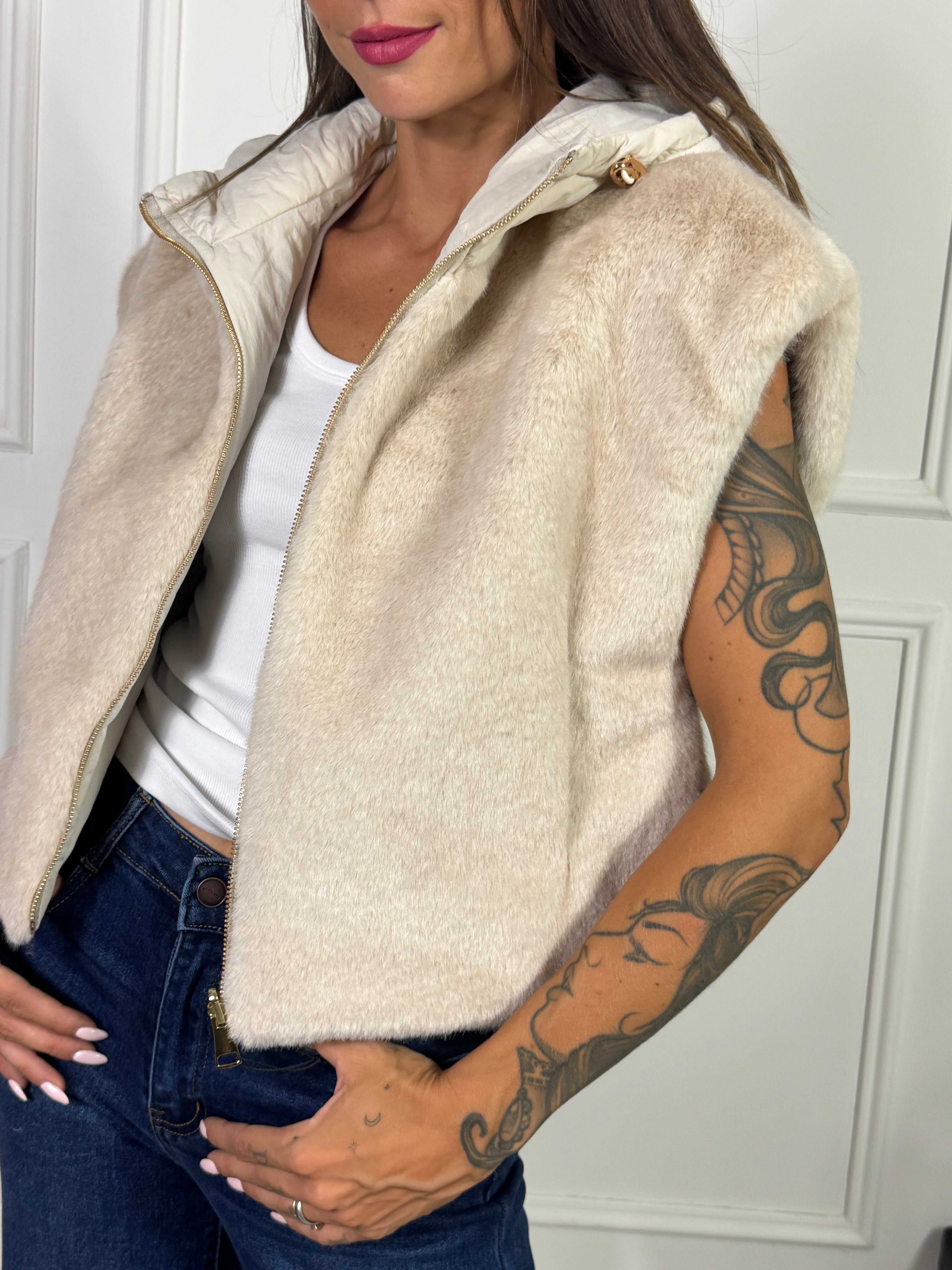 Giacca PIUMINO SMANICATO CON CAPPUCCIO Susy Mix REVERSIBILE