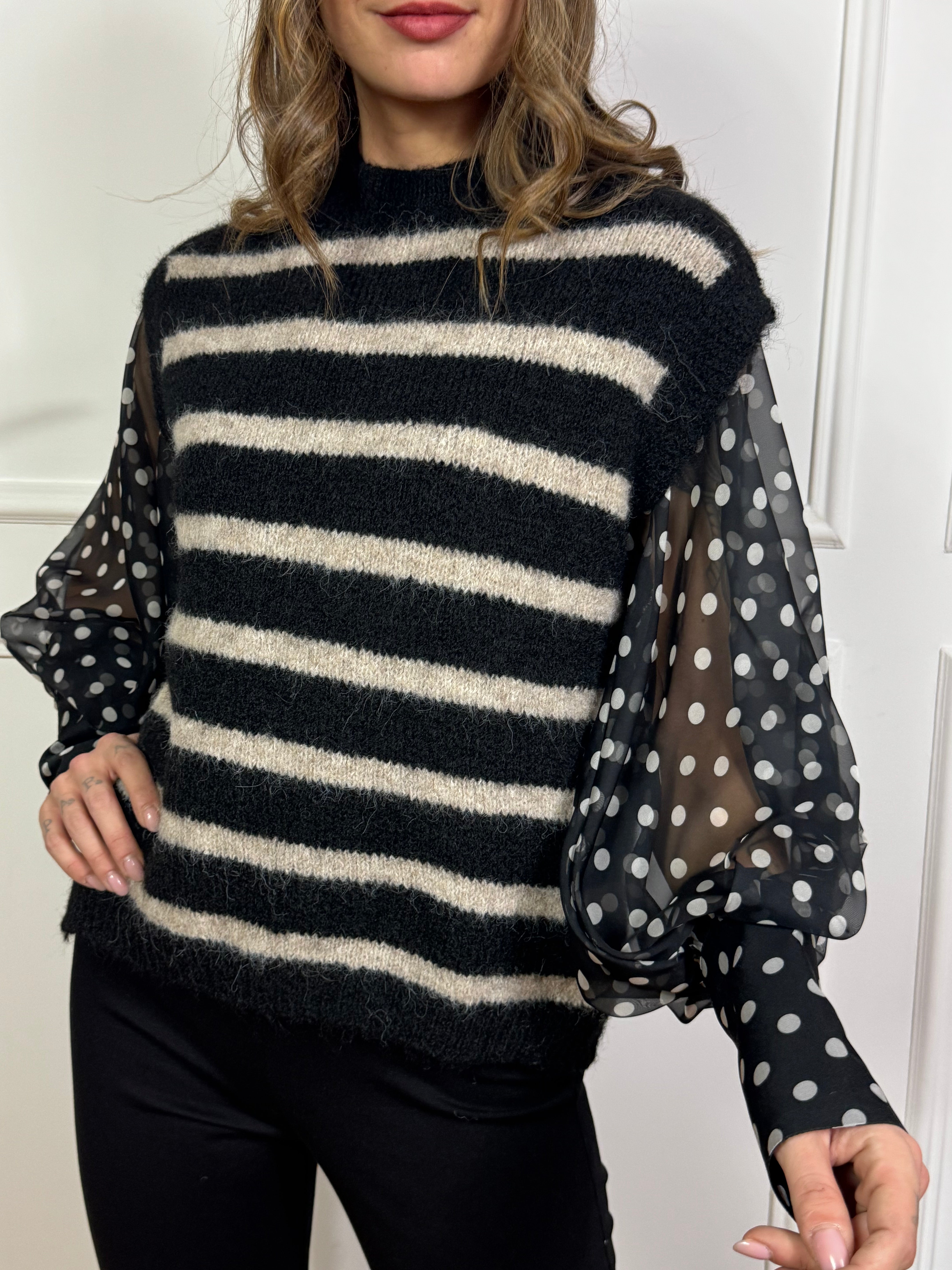 Maglia smanicata misto lana Susy Mix fantasia RIGHE CON FIOCCO DIETRO