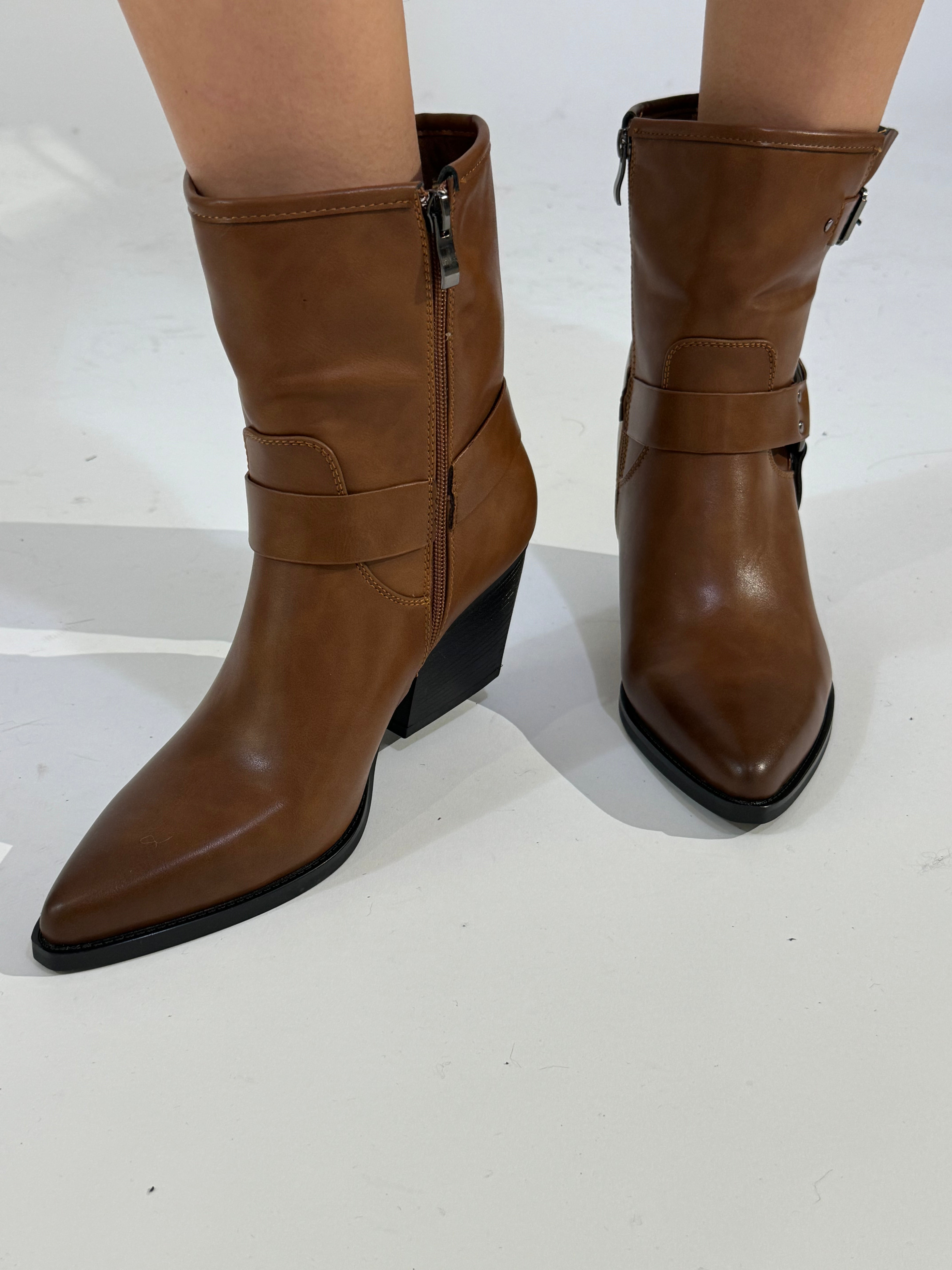 Texano basso in ecopelle con tacco CUOIO