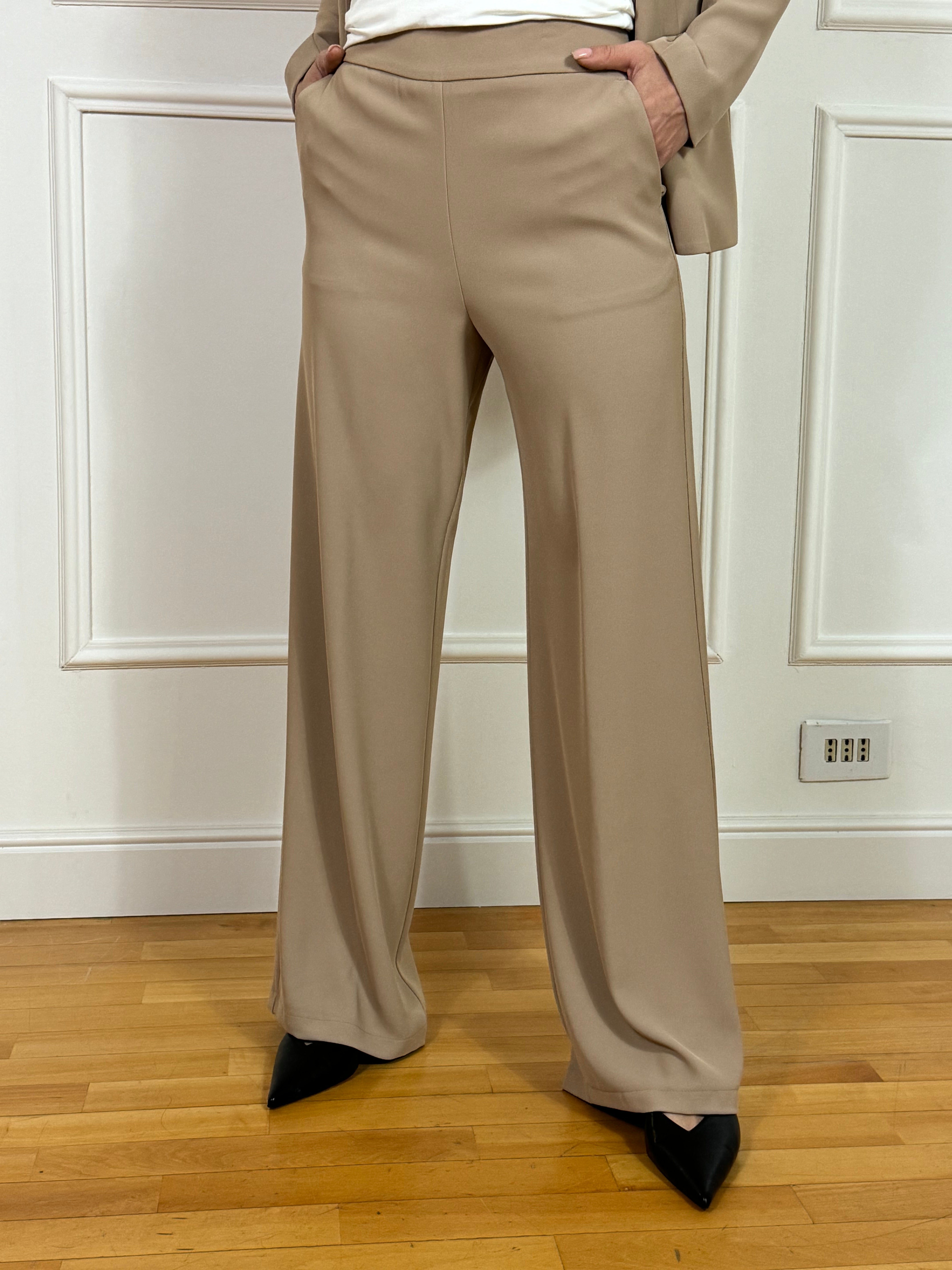 Completo tailleur Kontatto GIACCA MONOPETTO + PANTALONE A PALAZZO