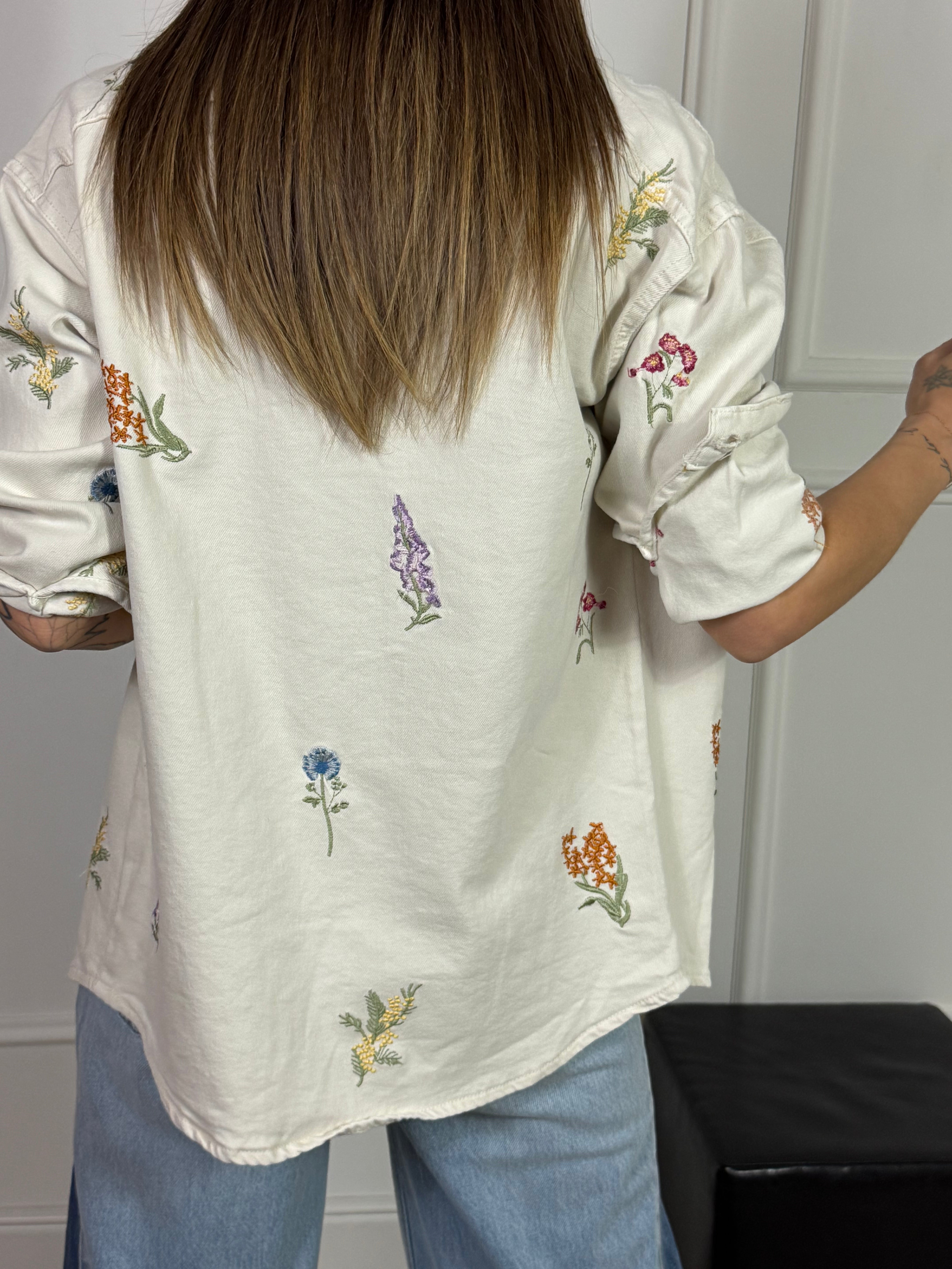 Giacca di jeans PANNA lunga Victoria ILMH ricamo FIORI COLORATI