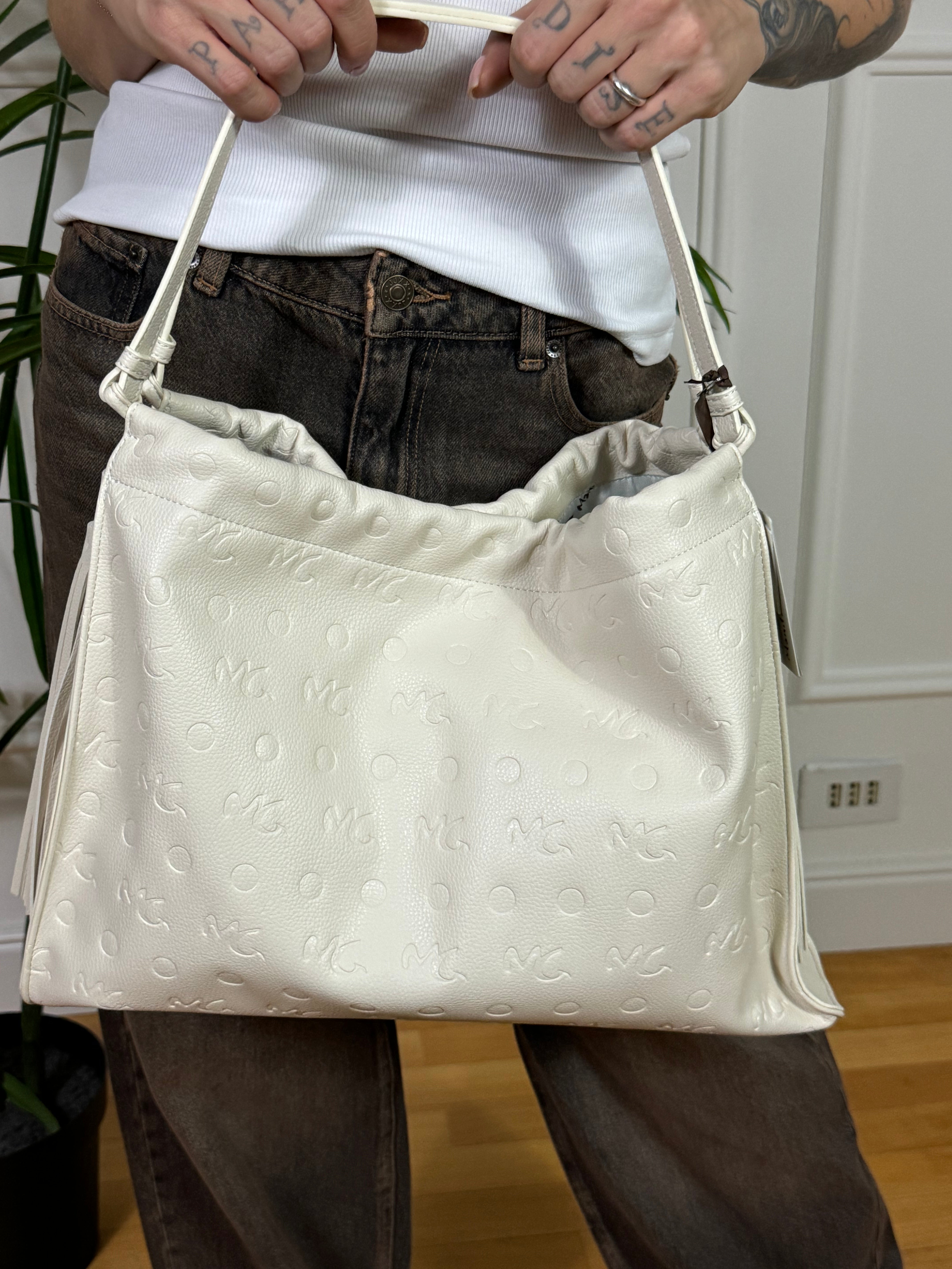 Borsa Manila Grace SHOPPING BAG EMBOSS - texture logo