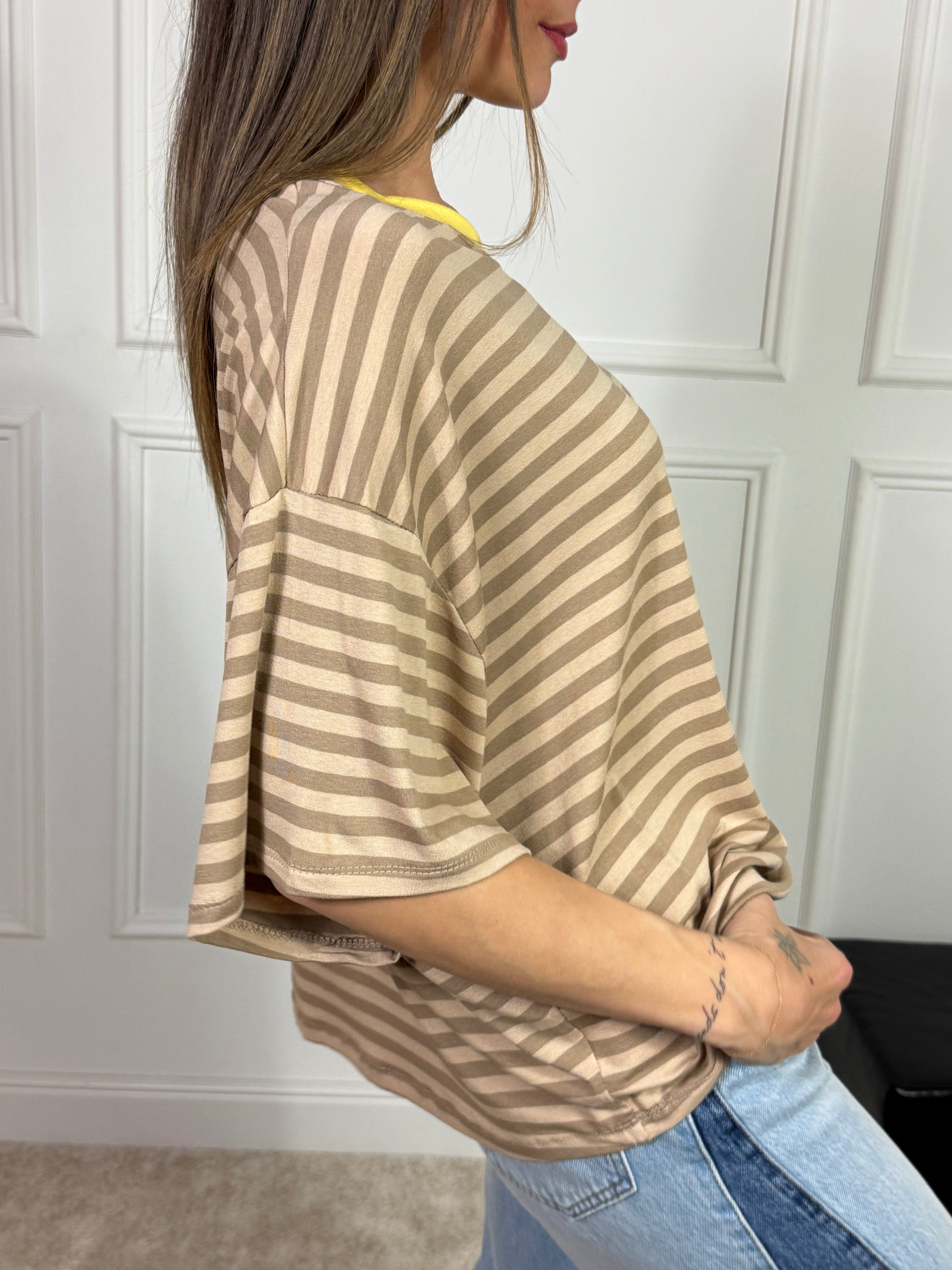 Maglia t-shirt oversize Victoria ILMH RIGHE SOTTILI, SCOLLO A CONTRASTO