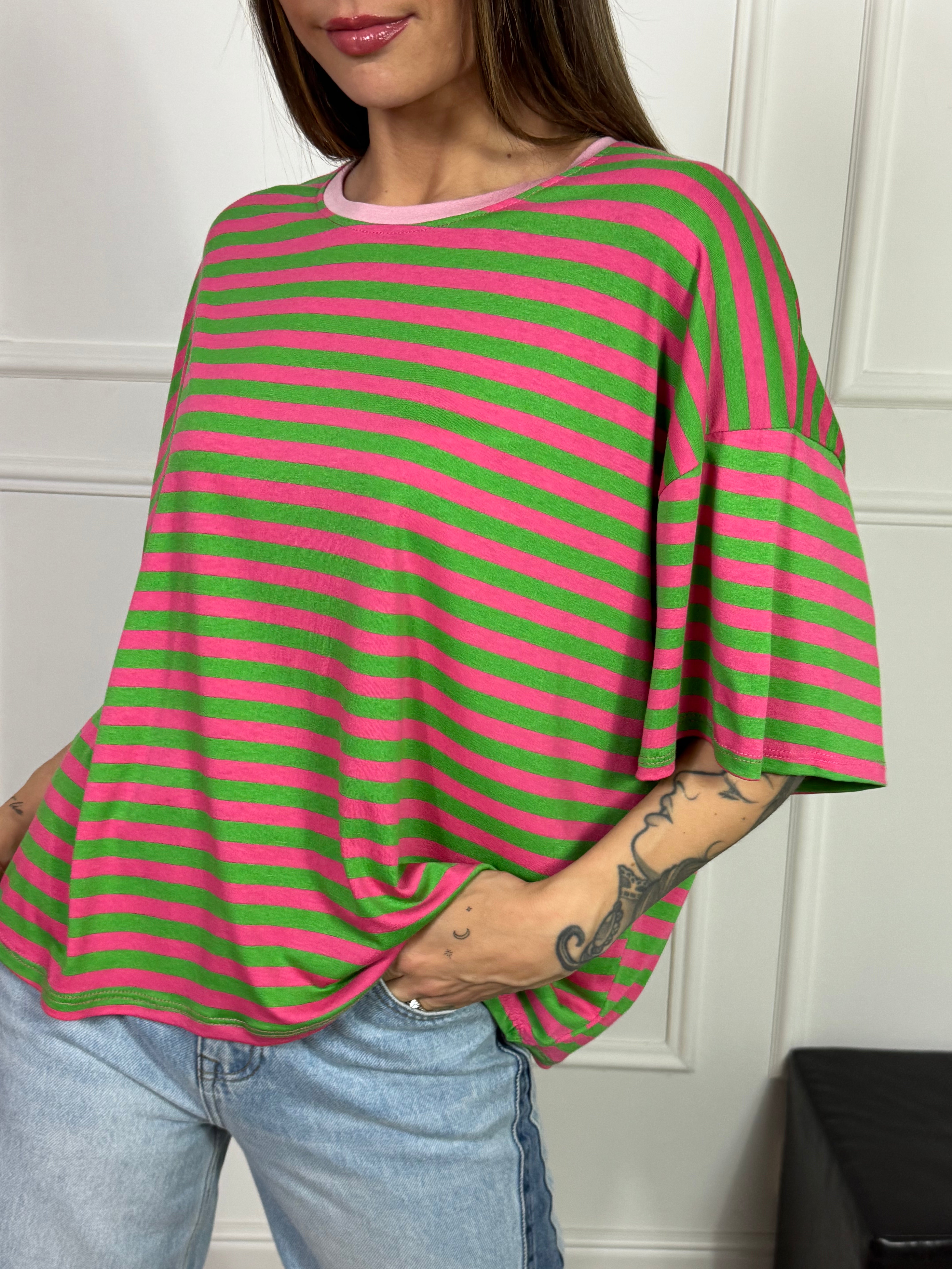 Maglia t-shirt oversize Victoria ILMH RIGHE SOTTILI, SCOLLO A CONTRASTO