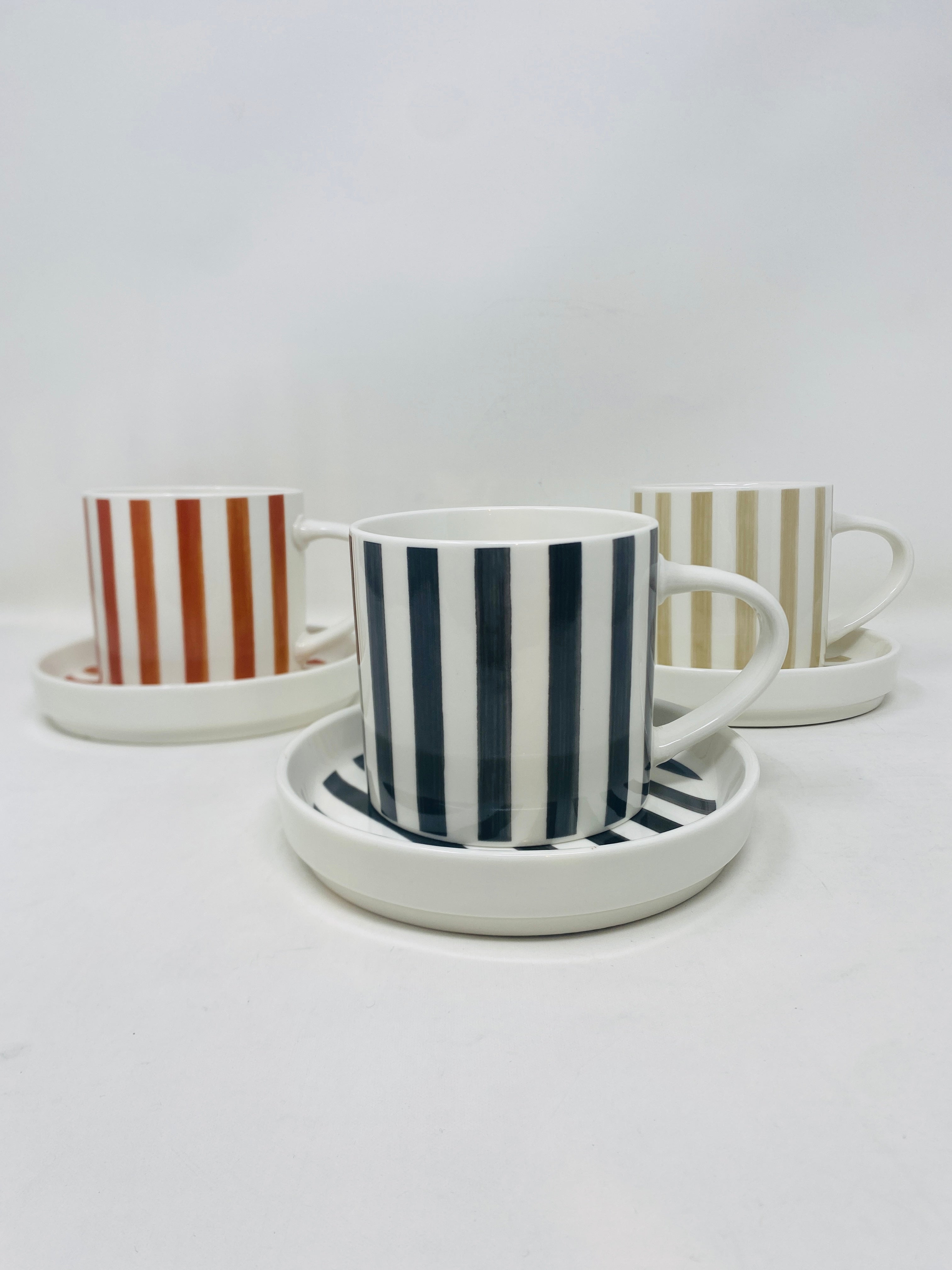 Tazza cappuccino tea c / piatto righe