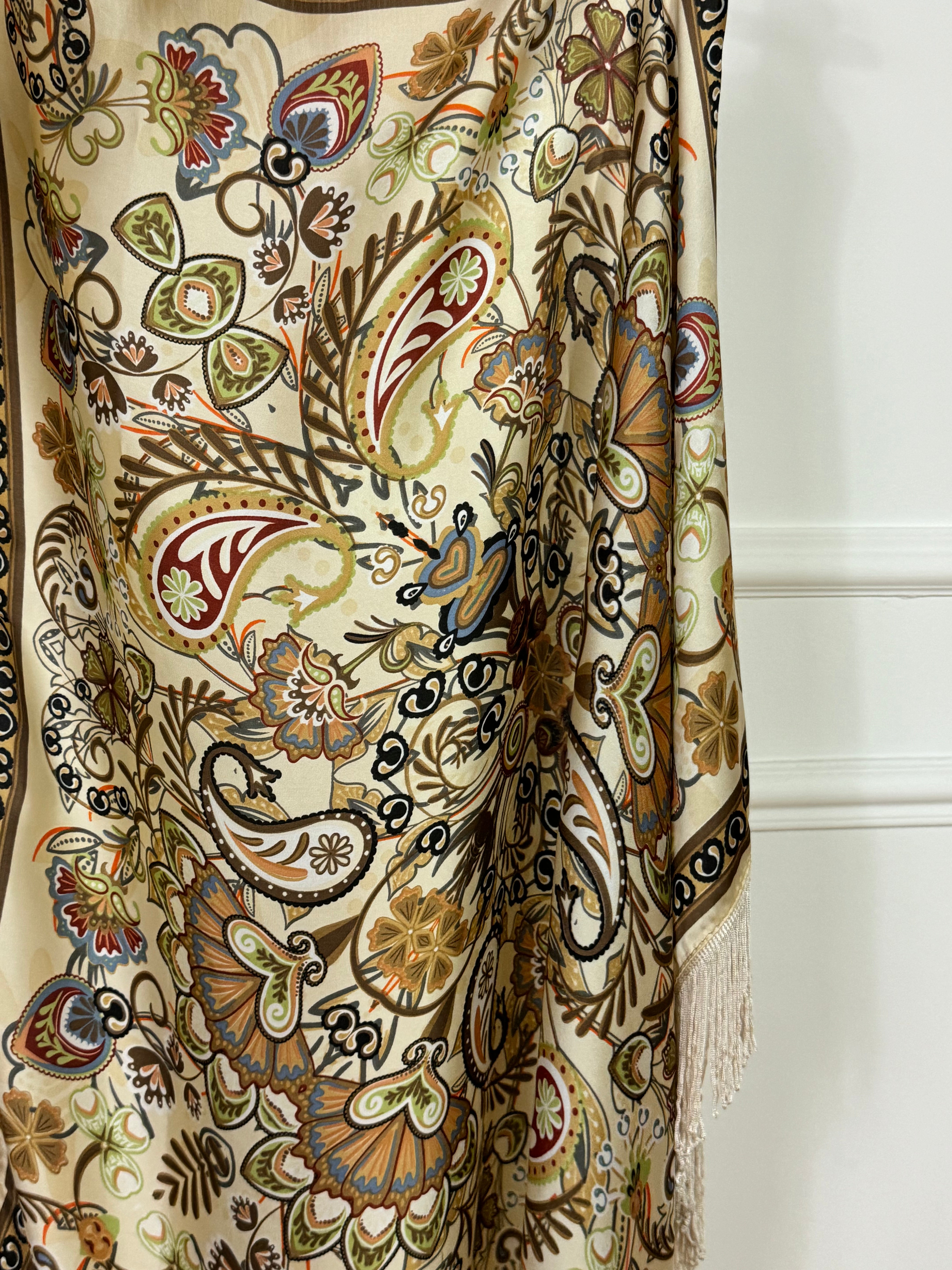 FOULARD QUADRATO in raso con frange Susy Mix fantasia PAISLEY
