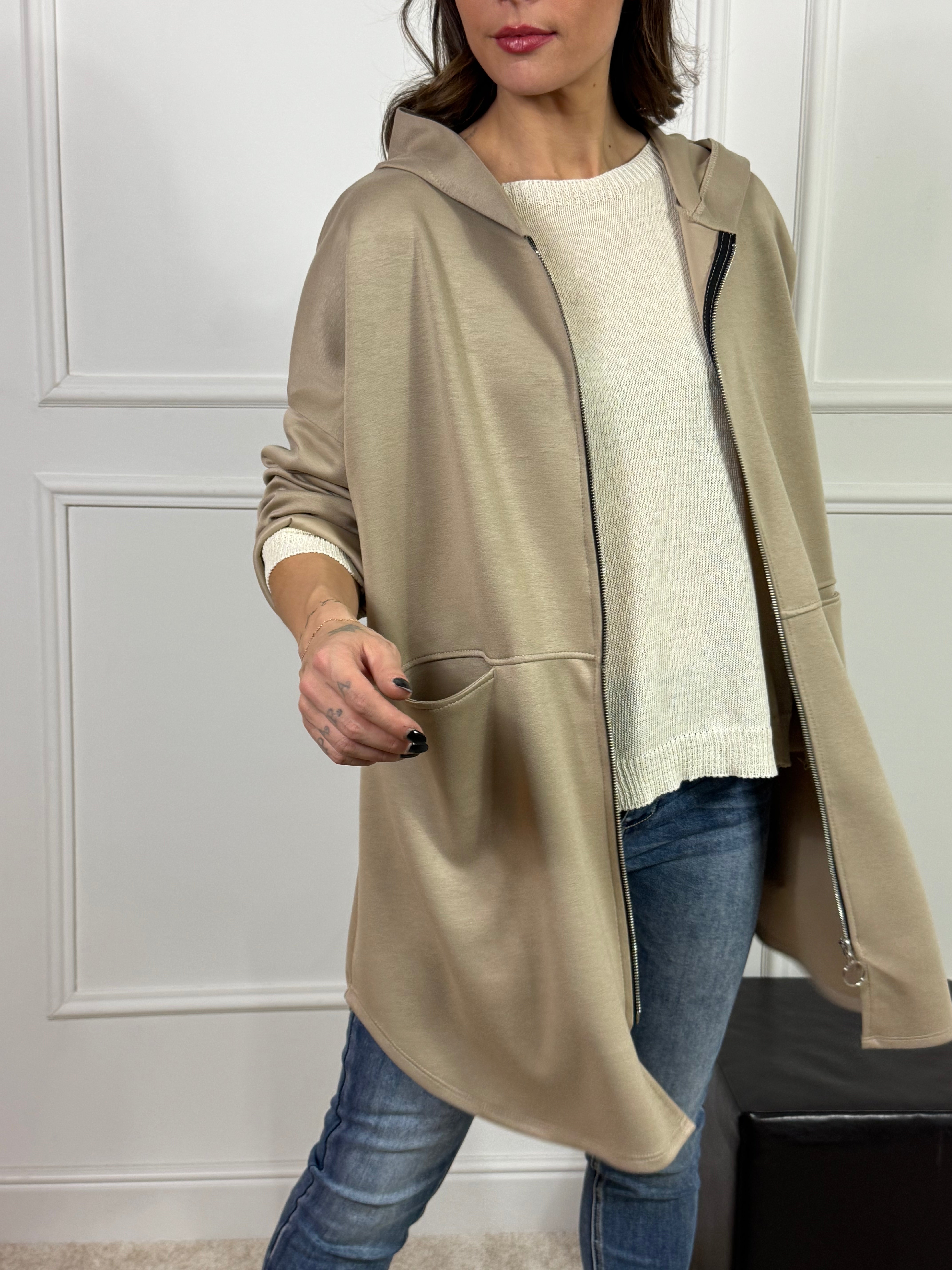 Maxi Felpa in tessuto tecnico con cerniera e cappuccio Victoria ILMH