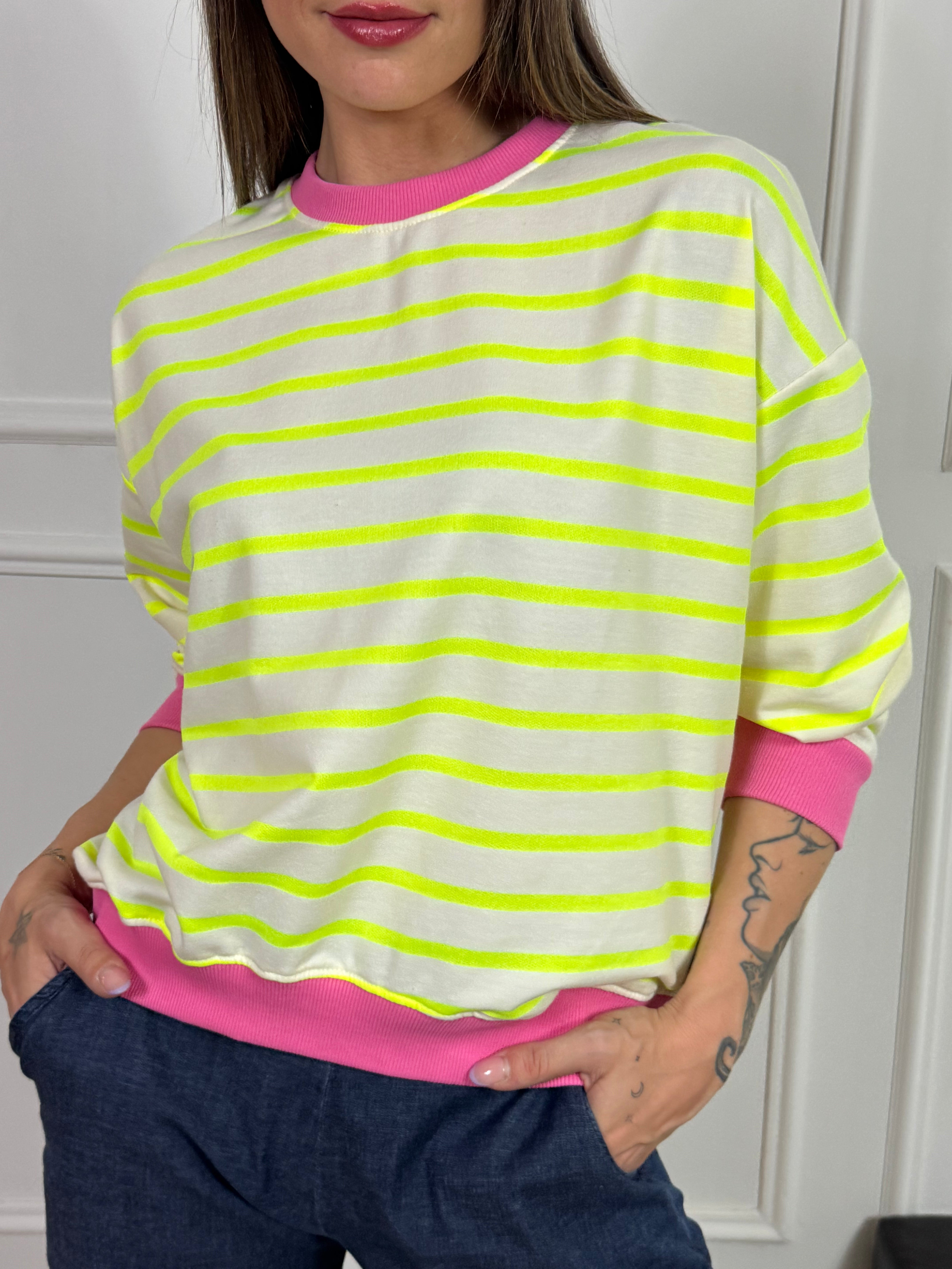 Felpa garzata Victoria ILMH righe orizzontali e bordi a contrasto