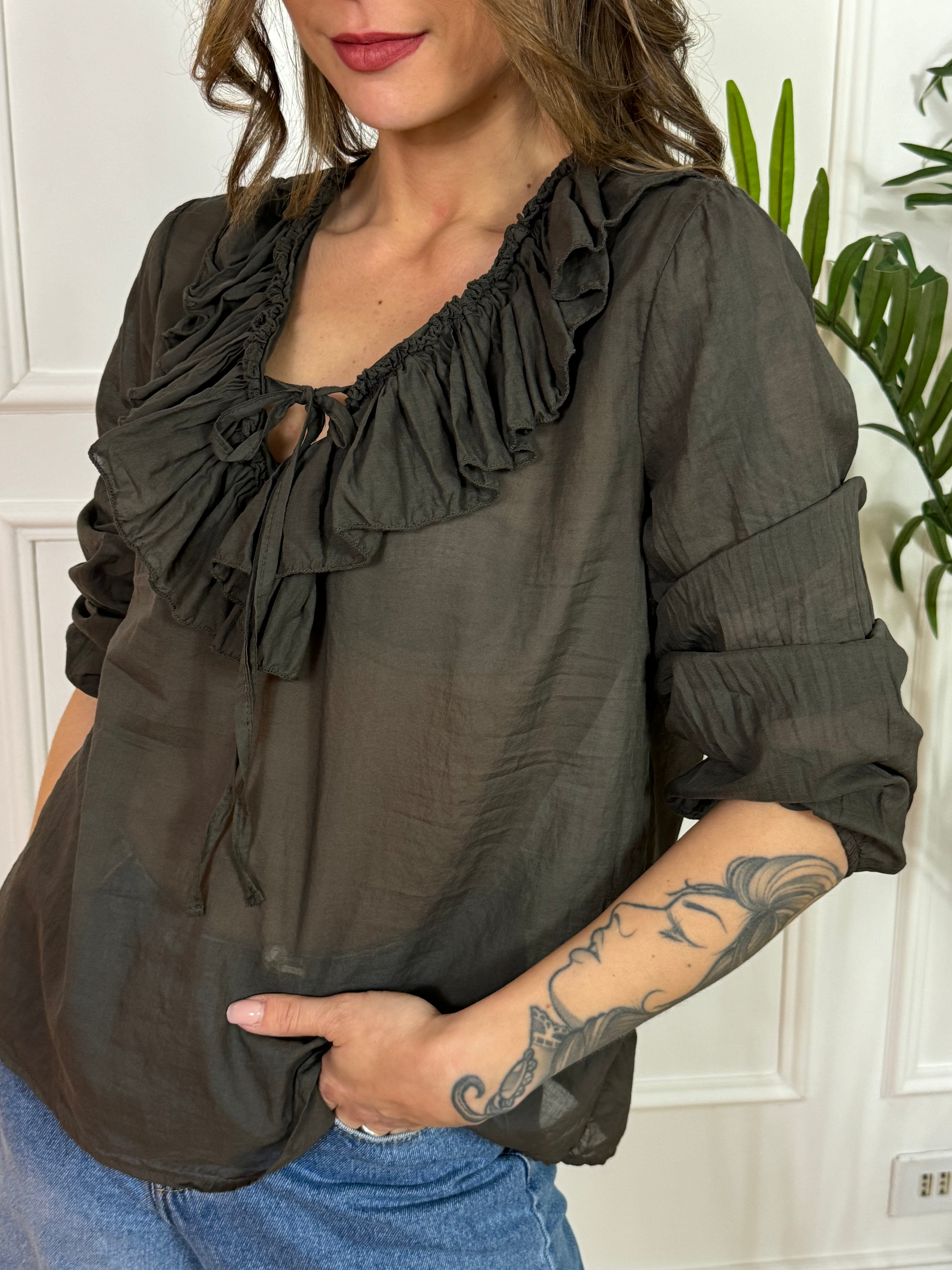 Camicia in cotone leggero Kikisix ROUCHES DAVANTI CON LACCETTO