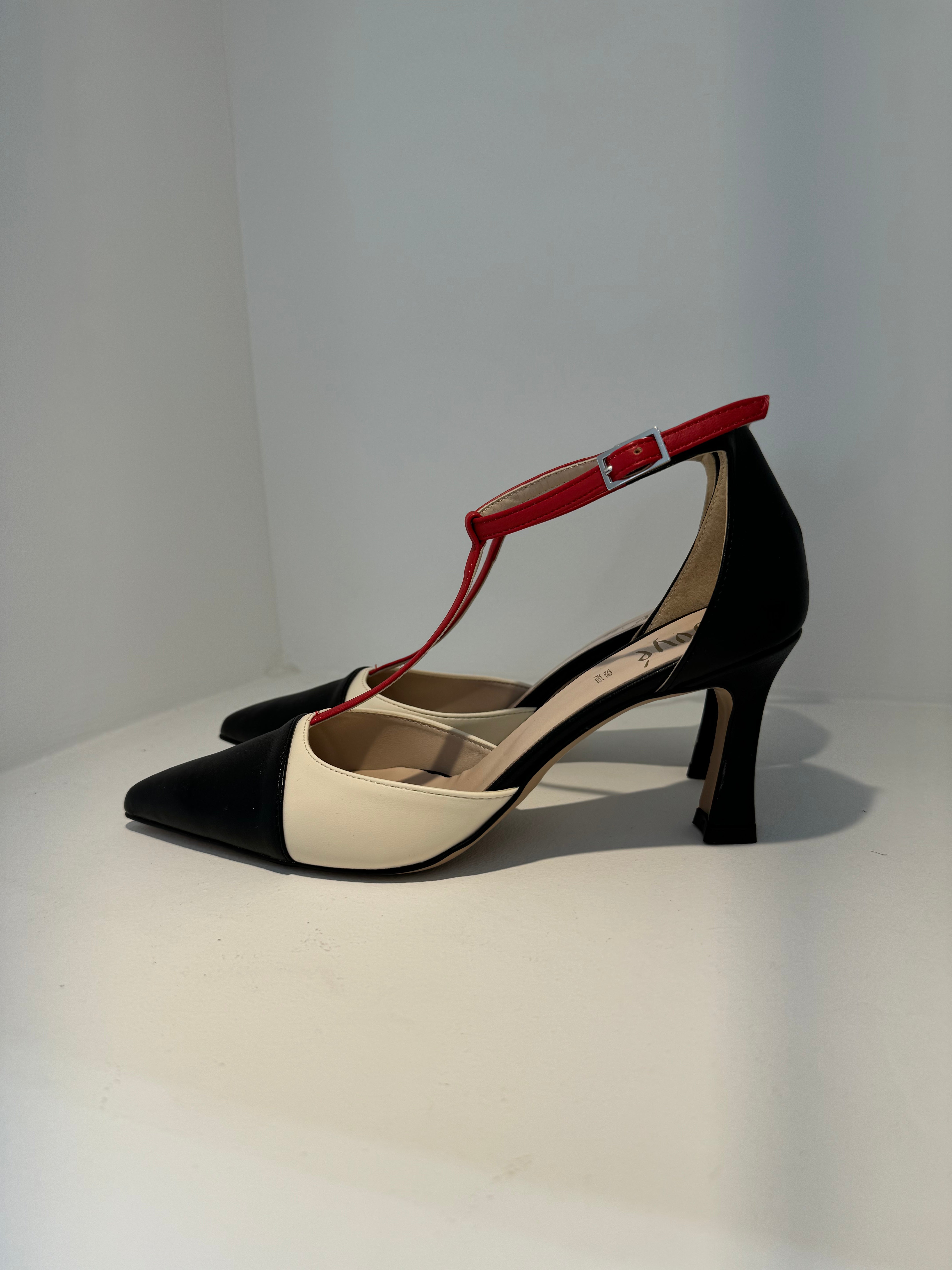 Scarpa con tacco vera pelle Ovyè NERO-ROSSO-PANNA