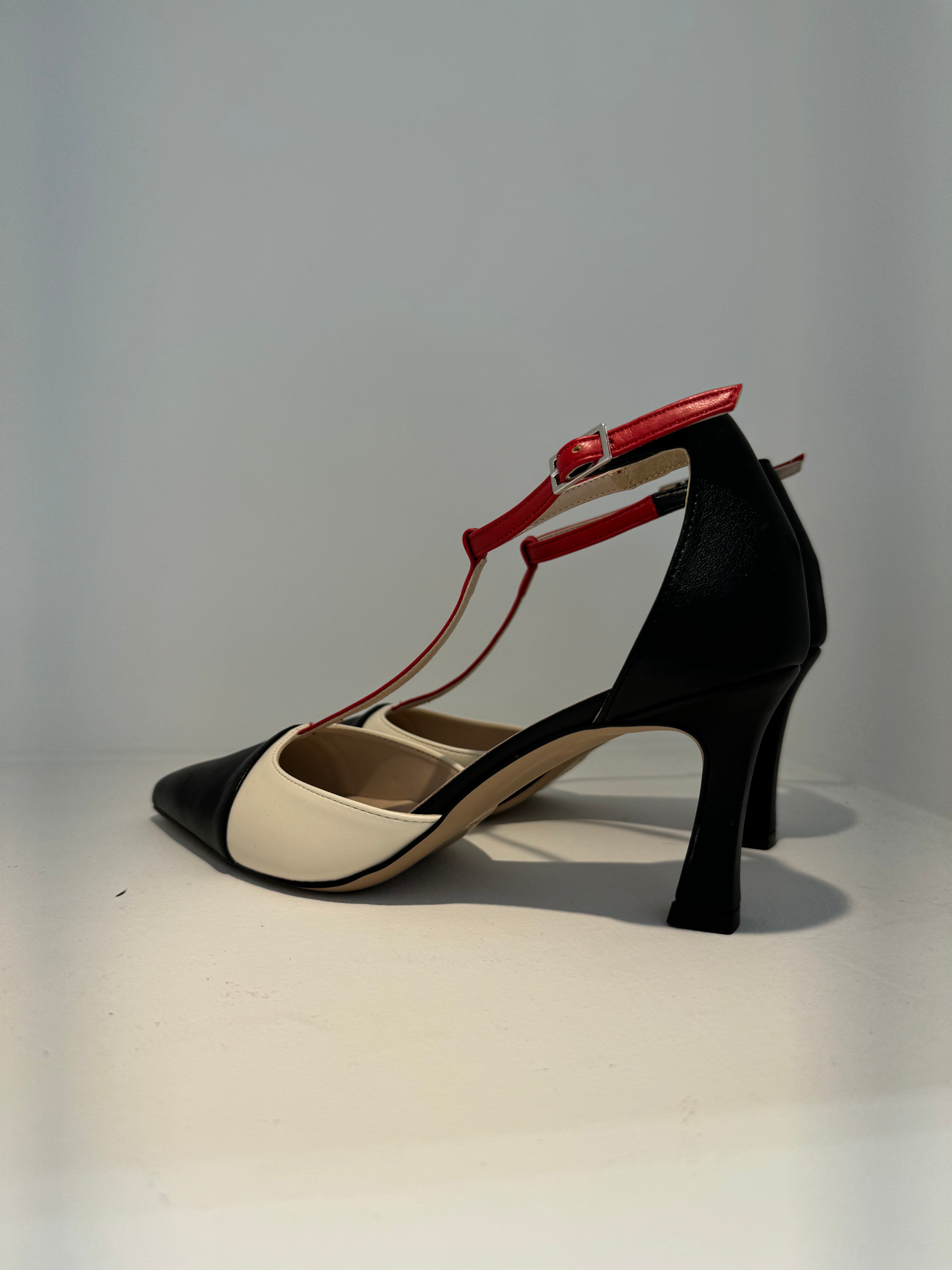 Scarpa con tacco vera pelle Ovyè NERO-ROSSO-PANNA