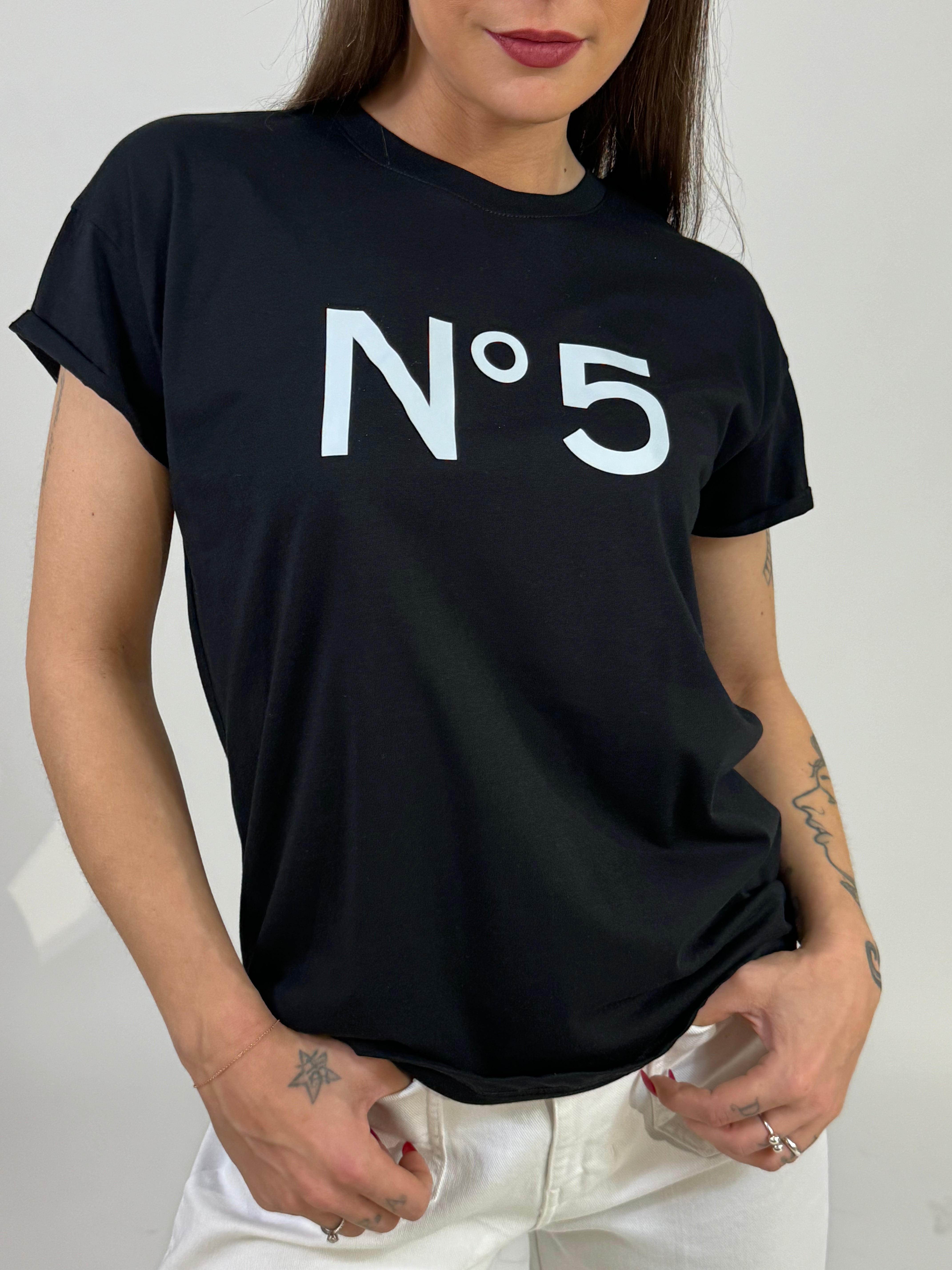 T-shirt Tensione In con stampa N° 5