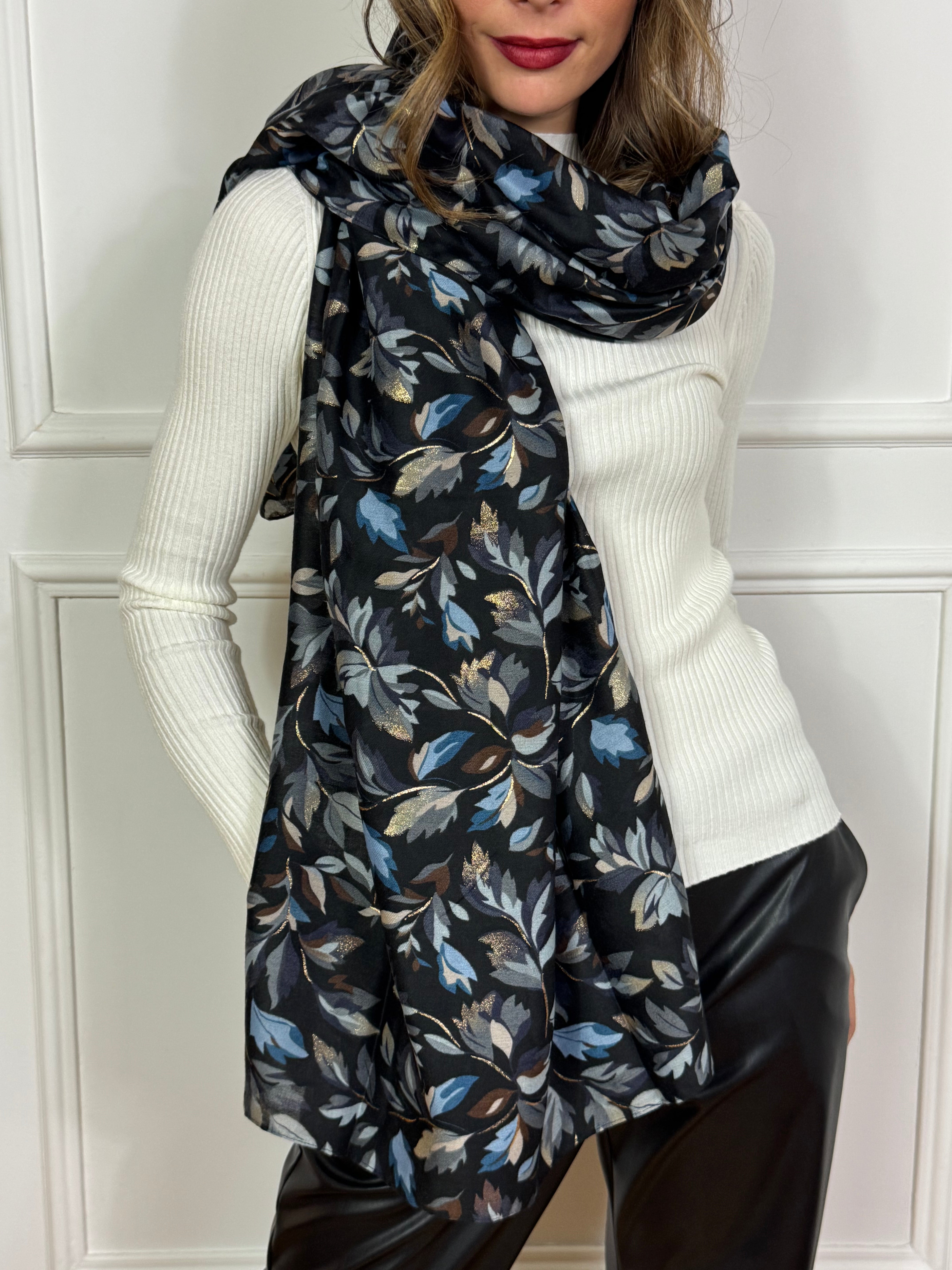 Foulard FIORI CON DETTAGLI LAME'