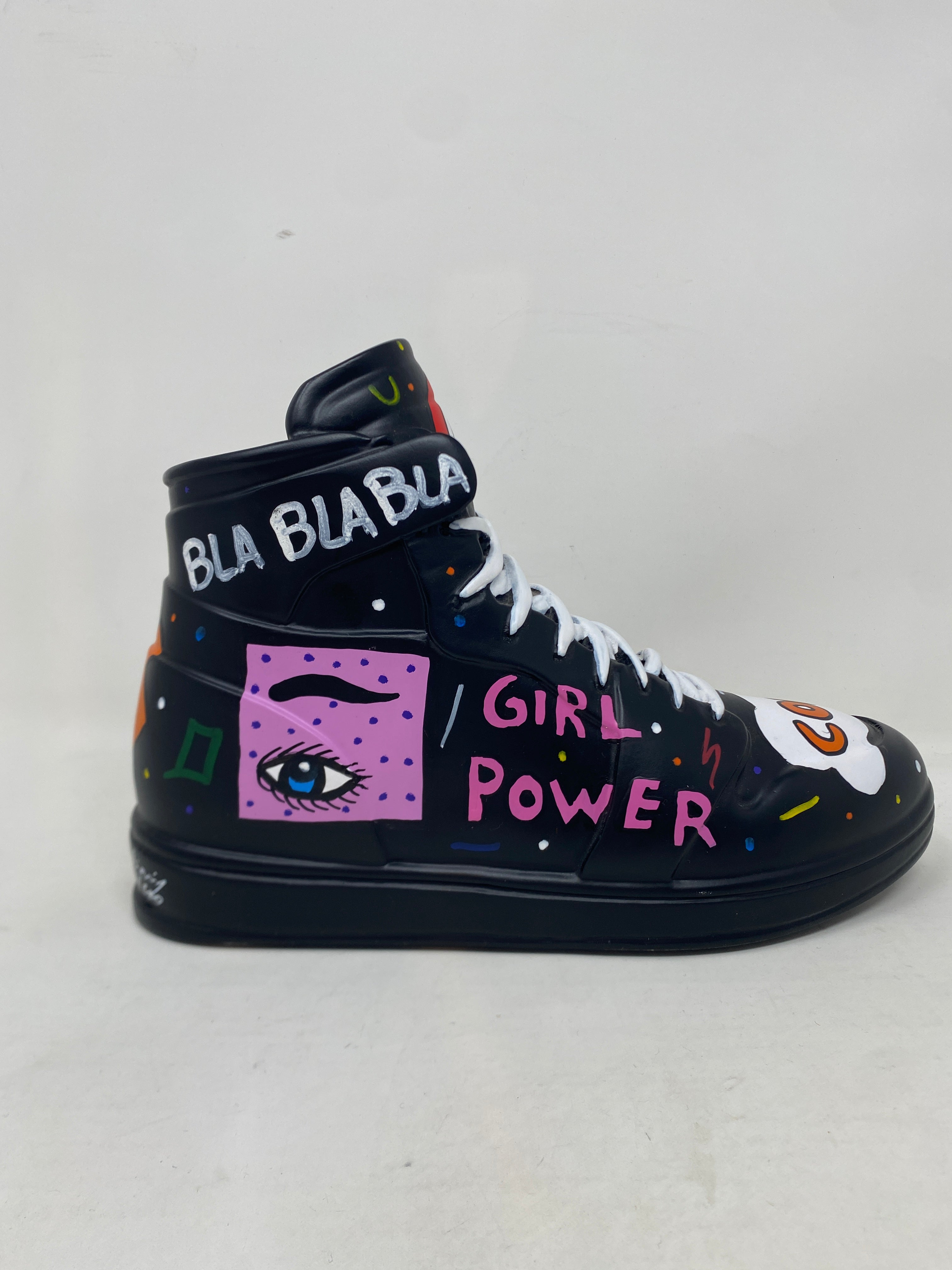Scultura SNEAKER GIRL POWER