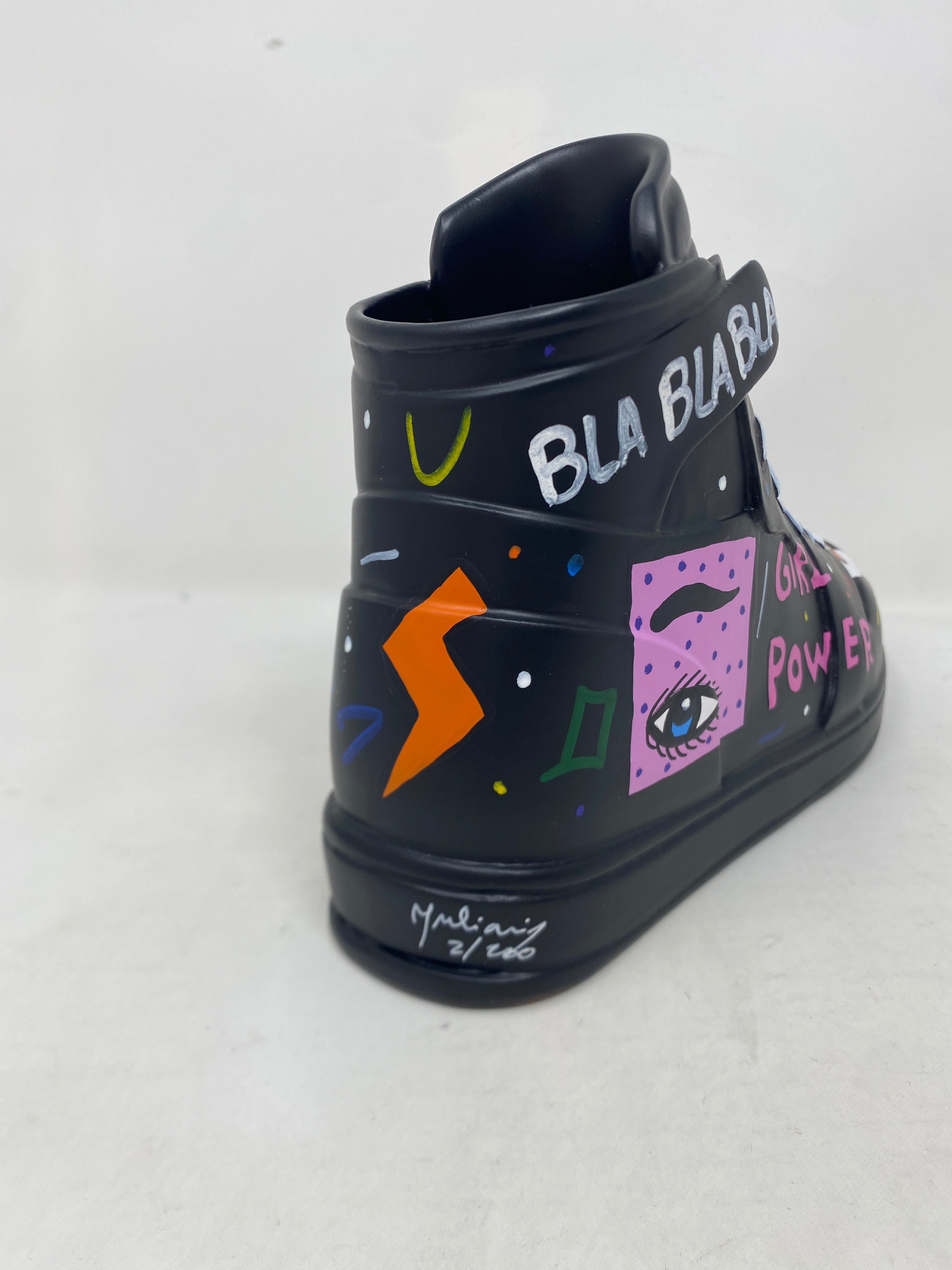 Scultura SNEAKER GIRL POWER